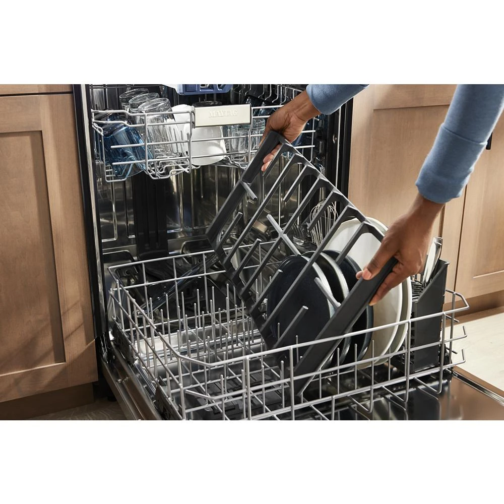 Gas Slide-In Range - 5.8 cu. ft. MGS8800PZ