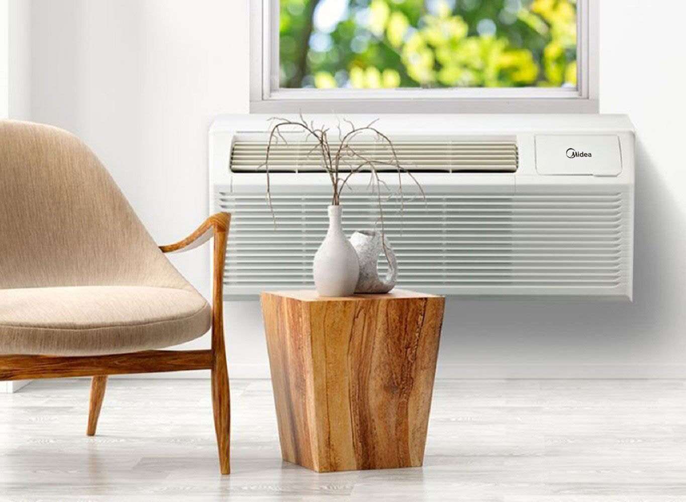 12,000 BTU 230V/208V Heat Pump PTAC MP12EMC32
