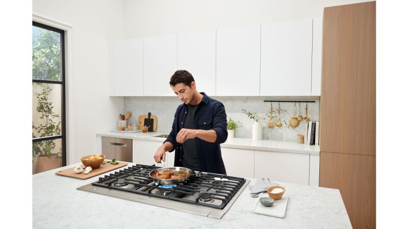 800 Series Gas Cooktop 36'' NGM8659UC