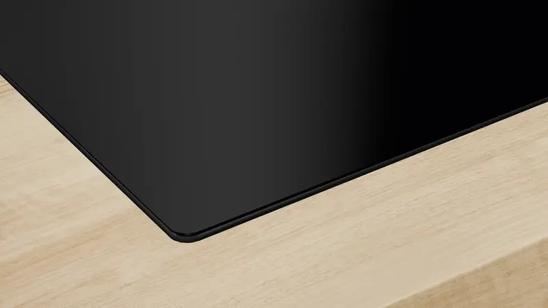 800 Series Induction Cooktop  36'' Black NIT8669UC