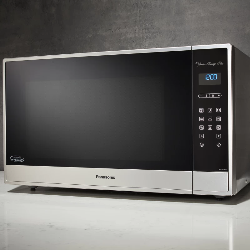 2.2 CuFt 1250 Watt SE985S Microwave with Cyclonic Wave Inverter NNSE985S