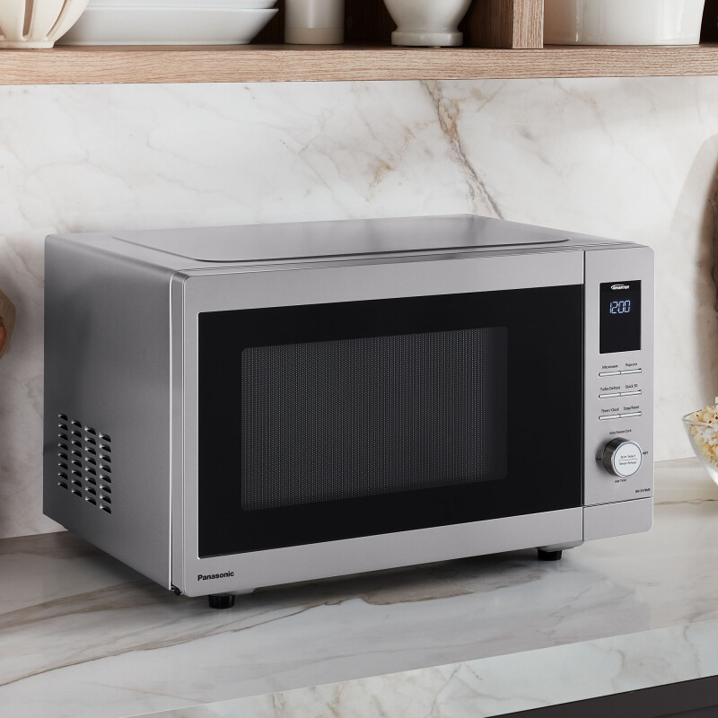 1.4 CuFt 1200 Watt SV79MS Alexa-enabled Voice Command Smart Microwave NNSV79MS