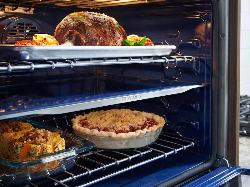 30" Smart Microwave Combination Wall Oven with Flex Duo™ in Black Stainless Steel NQ70M7770DGAA