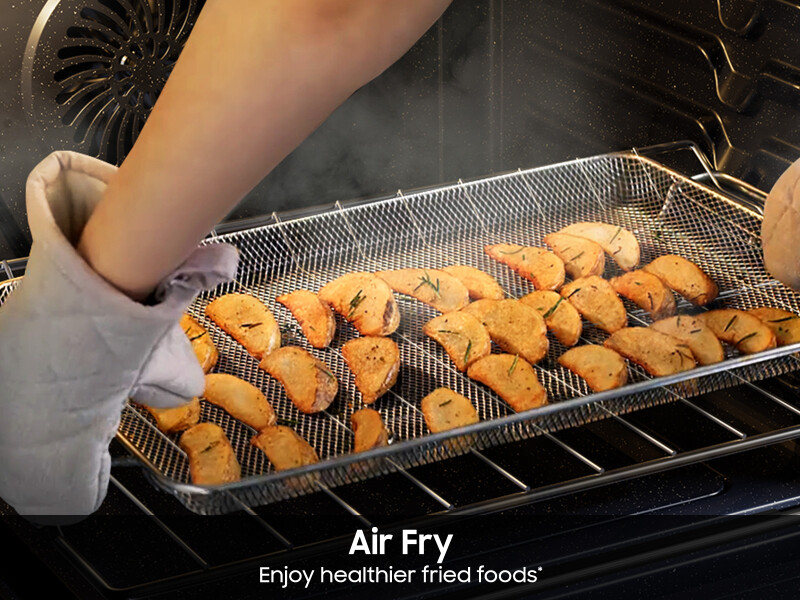 Bespoke 6.3 cu. ft. Smart Slide-In Electric Range with Air Fry & Precision Knobs in White Glass NSE6DB830012AA