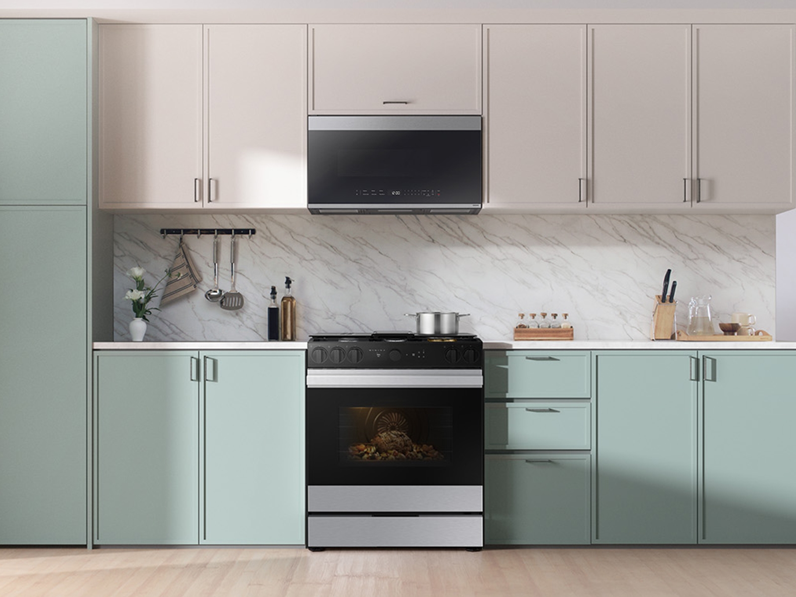 Bespoke Slide-in Gas Range NSG6DG8500SRAA