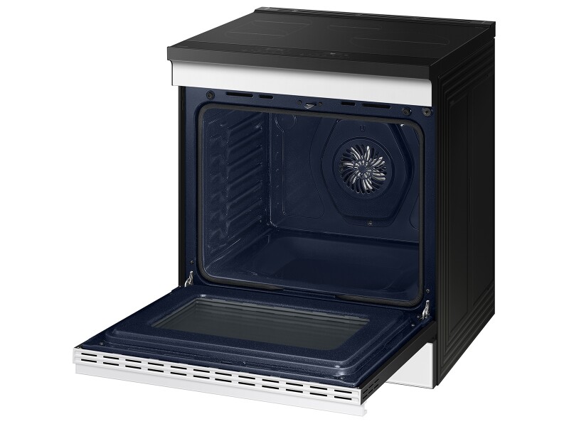 Bespoke Slide-in Induction Range Anti-Scratch Glass Cooktop | Wi-Fi | 6.3 cu.ft. NSI6DB930012AA