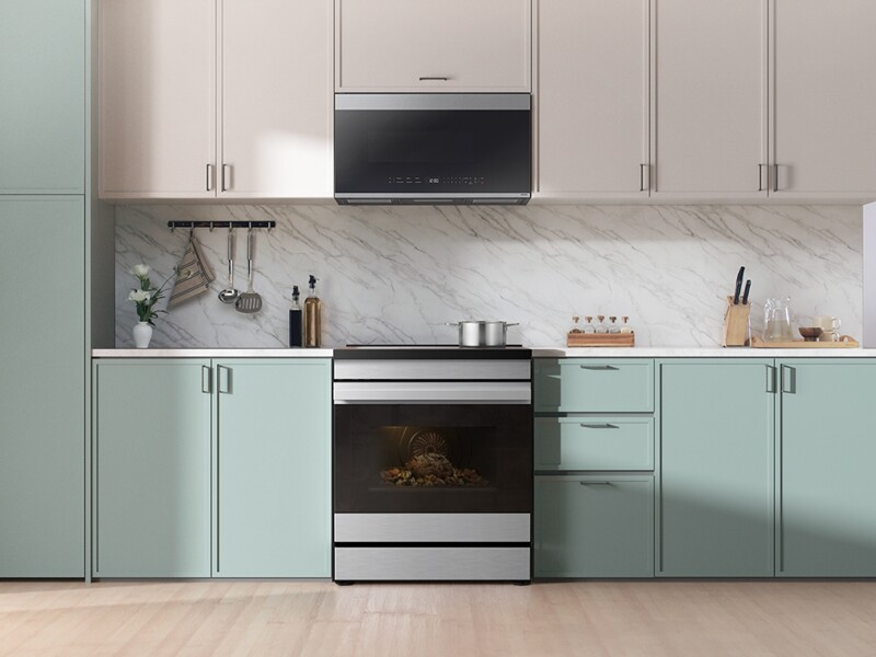 Bespoke 6.3 cu. ft. Smart Slide-In Induction Range with Ambient Edge Lighting™ & Air Sous Vide in Stainless Steel NSI6DG9500SRAA