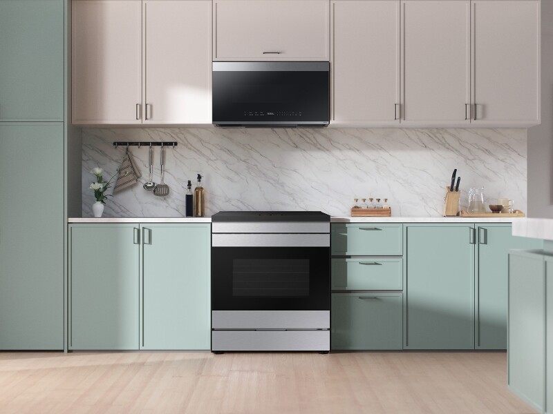 Bespoke 6.3 cu. ft. Smart Slide-In Induction Range with AI Home & Smart Oven Camera in Stainless Steel NSI6DG9900SRAA