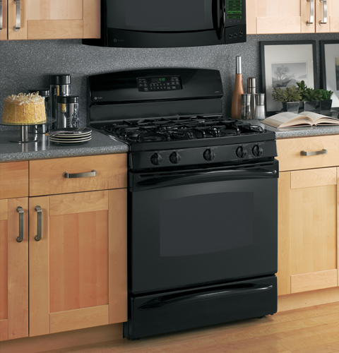 30" Free-Standing Dual-Fuel Range P2B912DEMBB