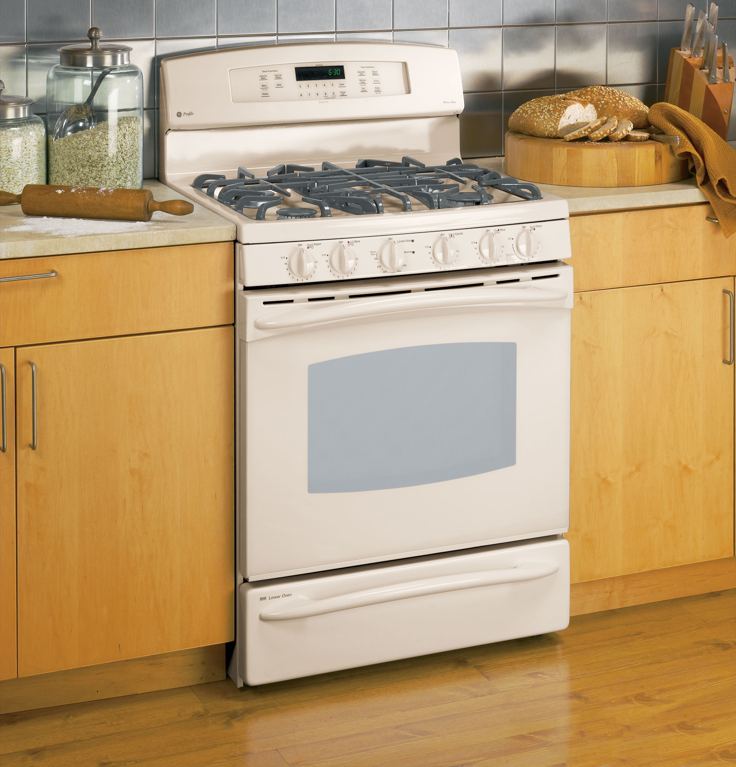 30" Dual-Fuel Range with Baking Drawer P2B918DEMCC