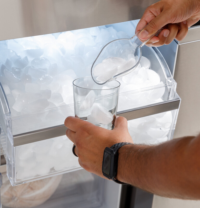 Ge Profile™ Energy Star® 28.3 Cu. Ft. Quad-door Refrigerator With Dual-dispense Autofill Pitcher PAE28BYTFS