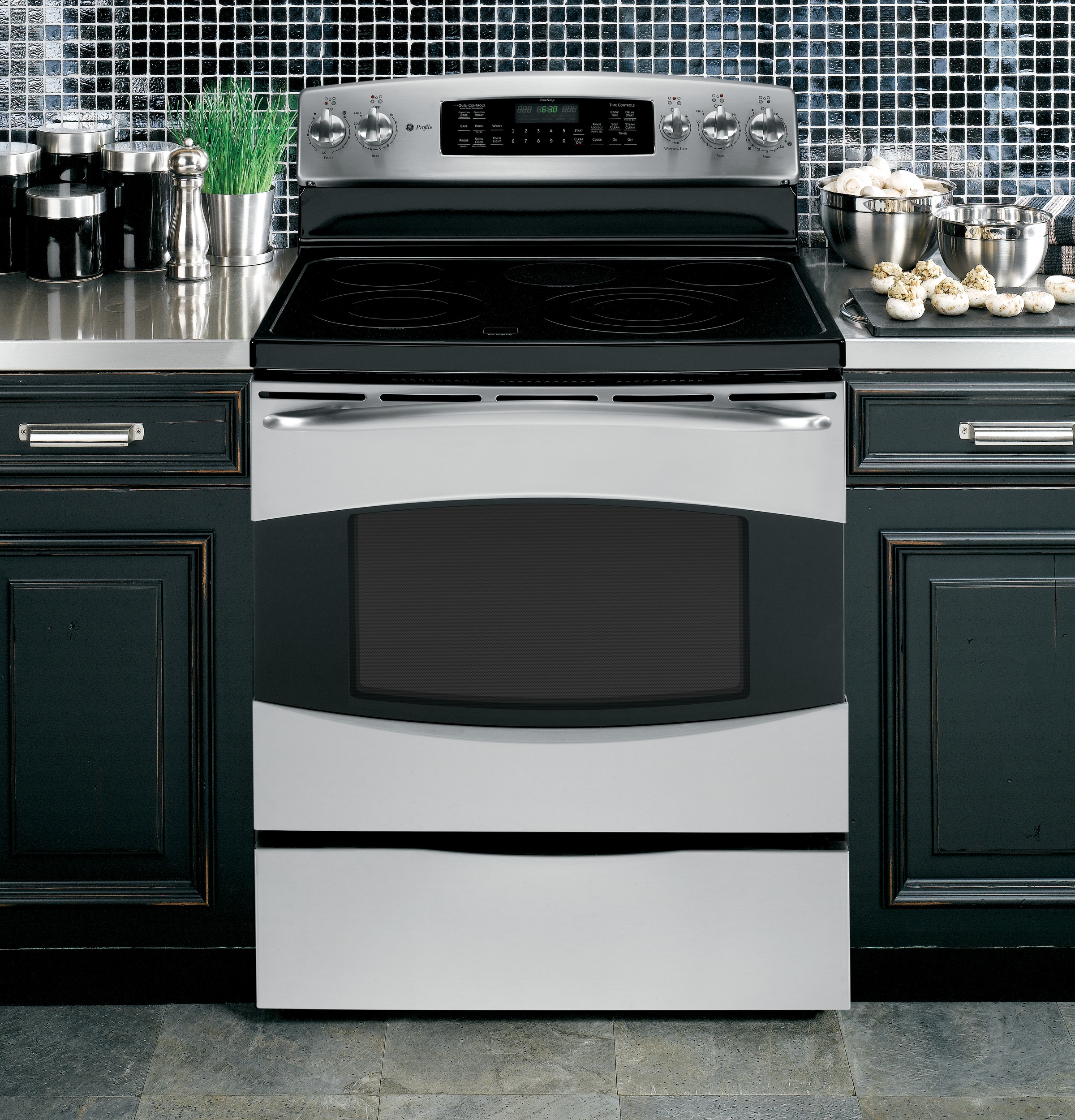 30" Free-Standing Convection Range PB905STSS