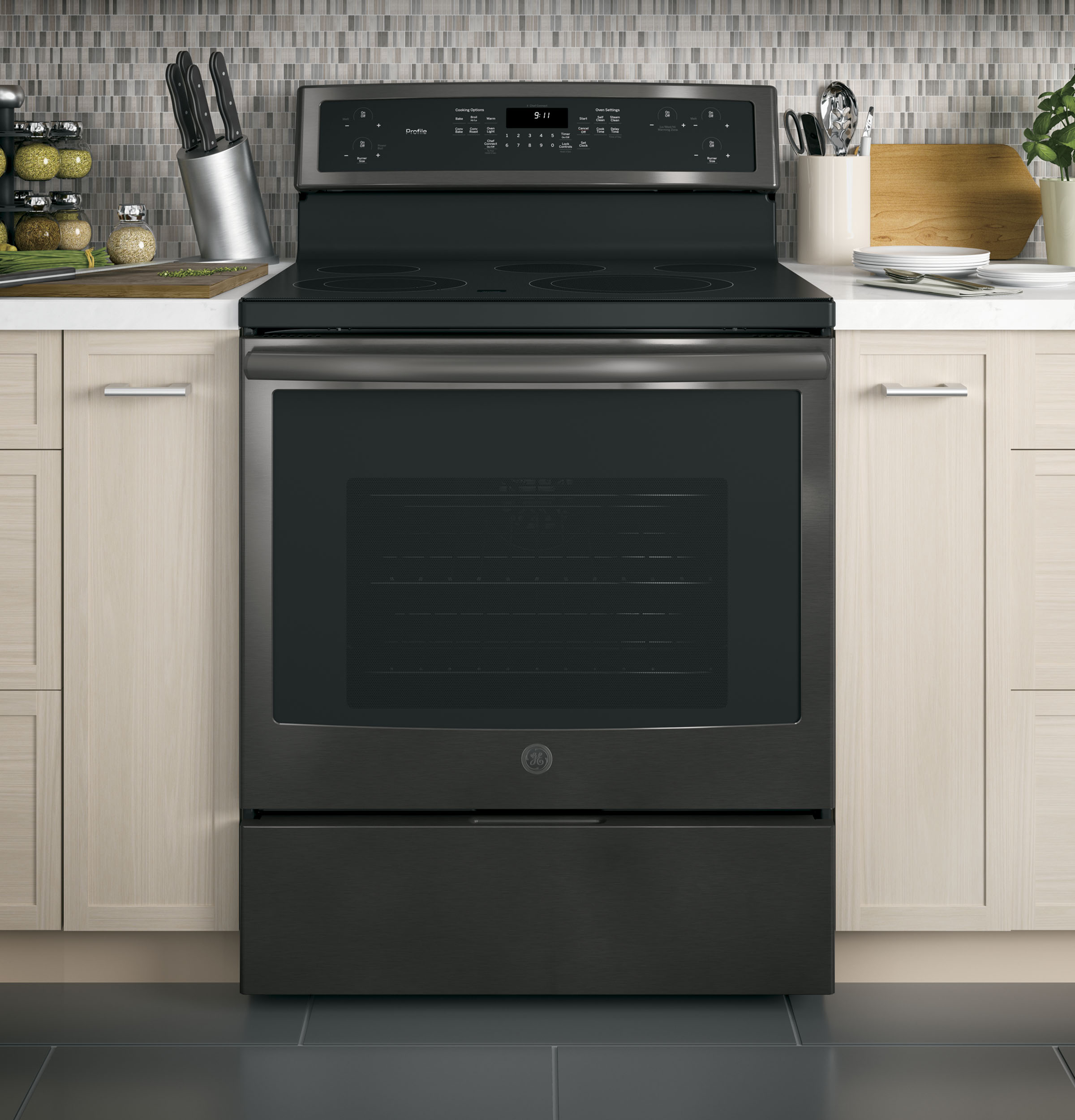 30" Free-Standing Electric Convection Range PB911BJTS