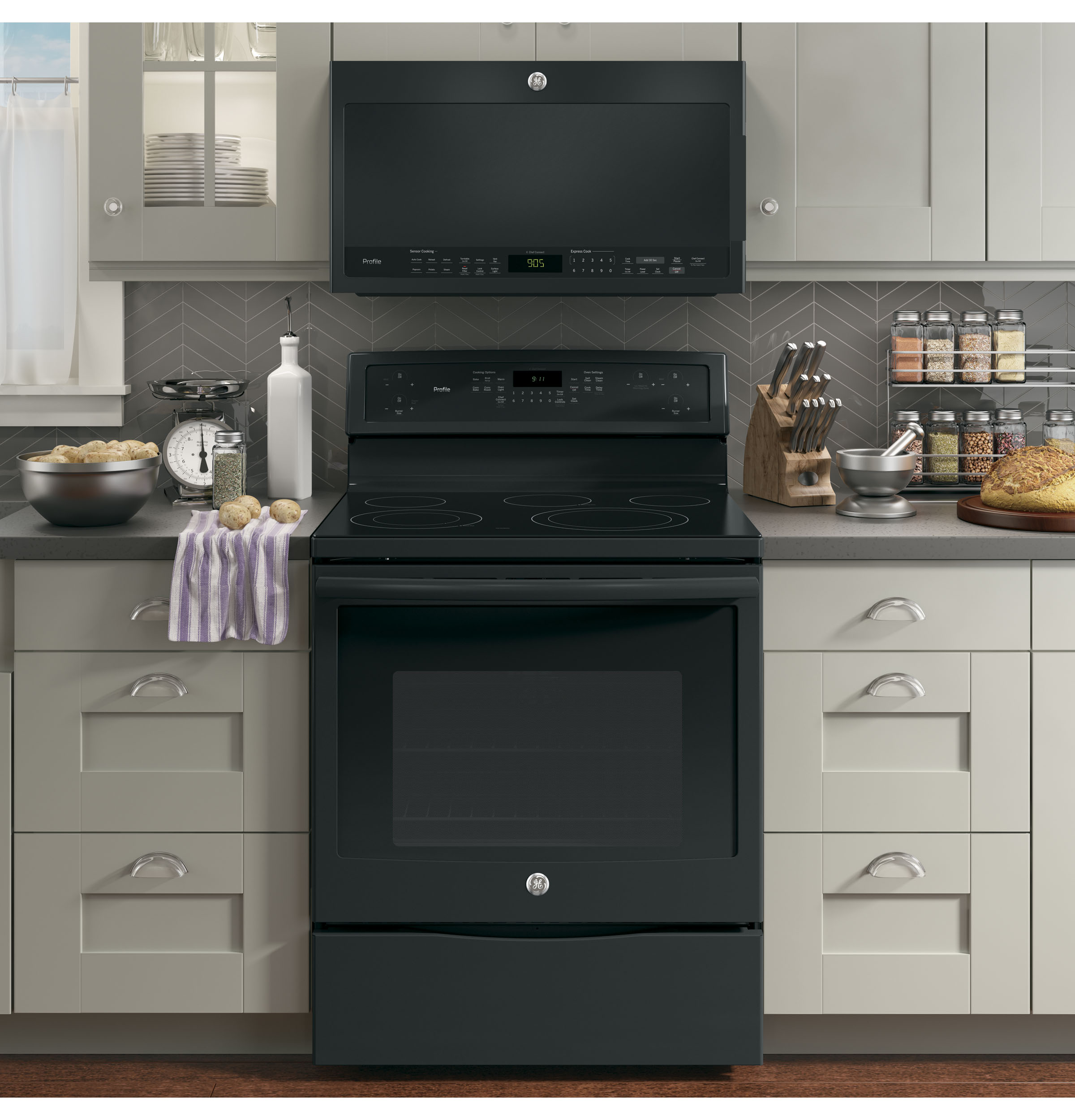 Series 30" Free-Standing Electric Convection Range PB911DJBB
