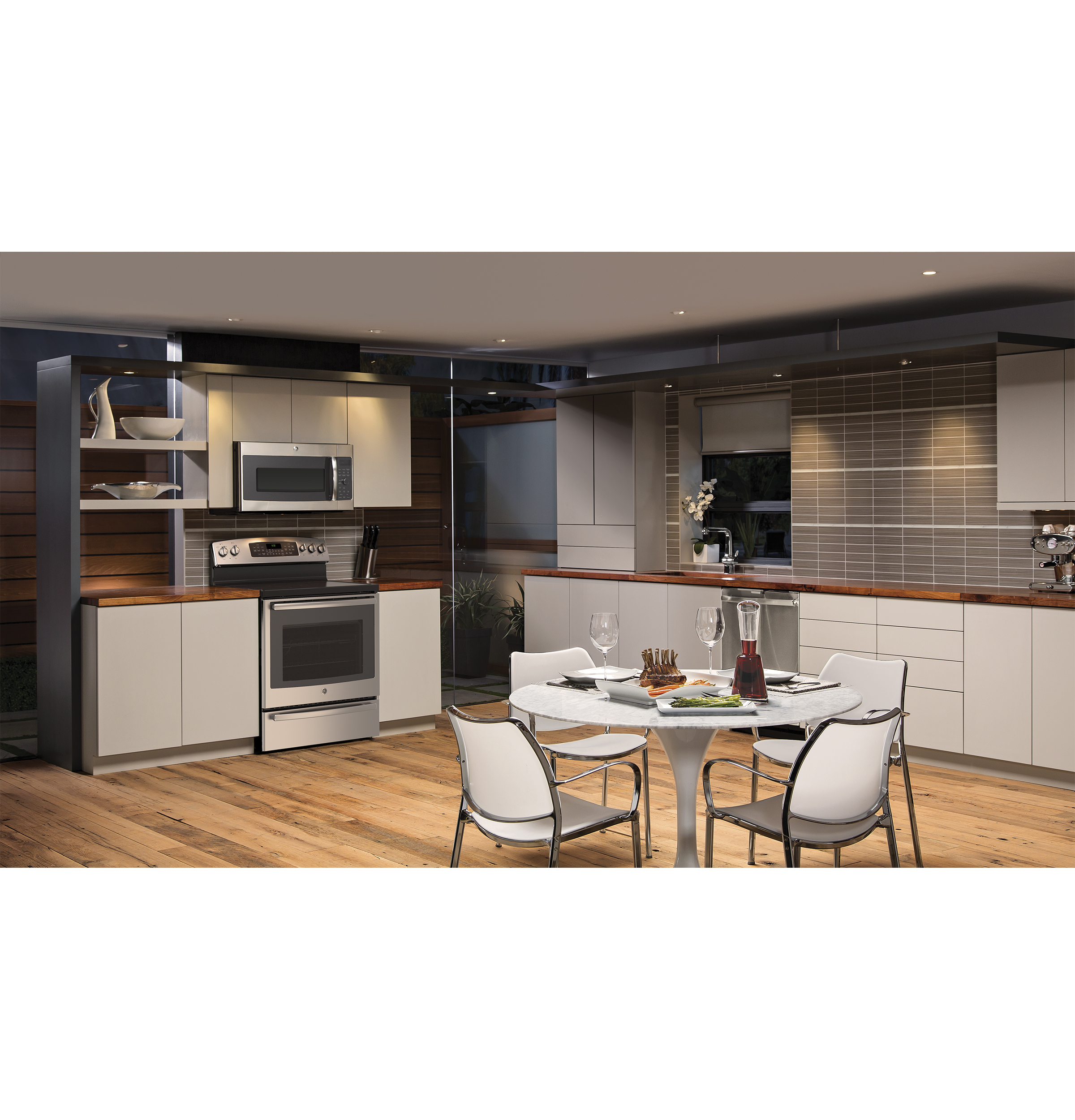 Series 30" Free-Standing Electric Convection Range with Warming Drawer PB930SHSS