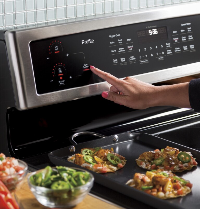 30" Free-Standing Electric Double Oven Convection Range PB960SJSS