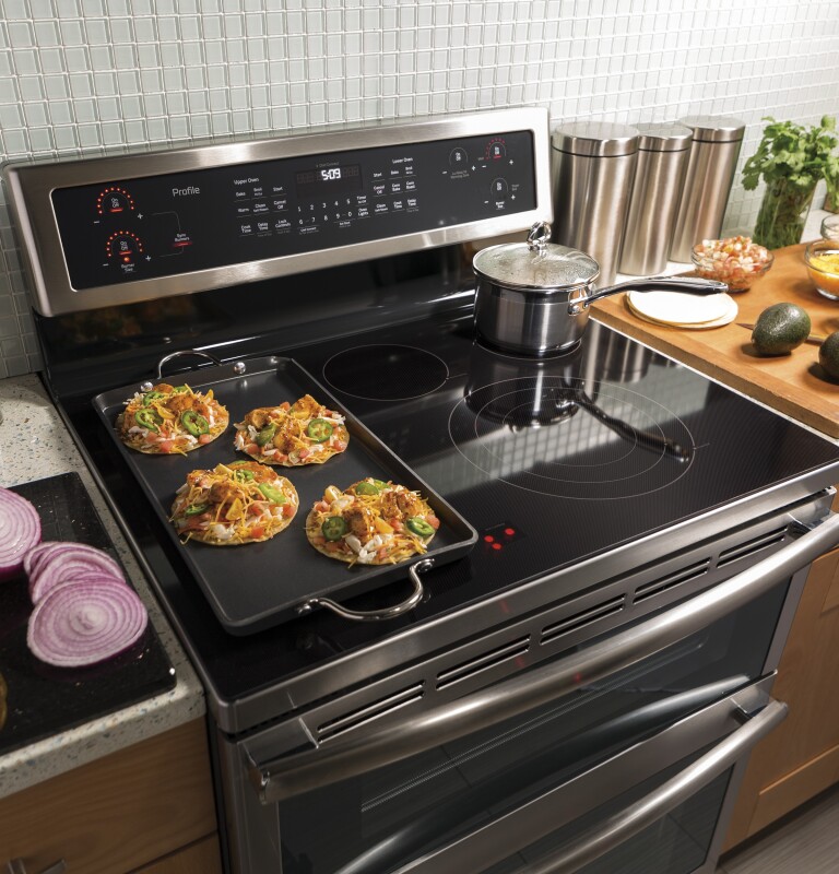 30" Free-Standing Electric Double Oven Convection Range PB960SJSS