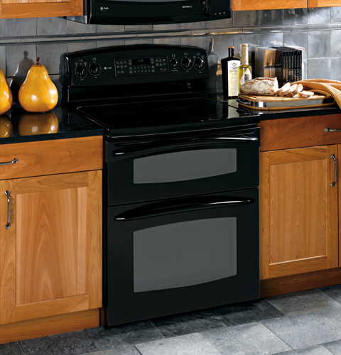 30" Free-Standing Double Oven Range PB970BMBB