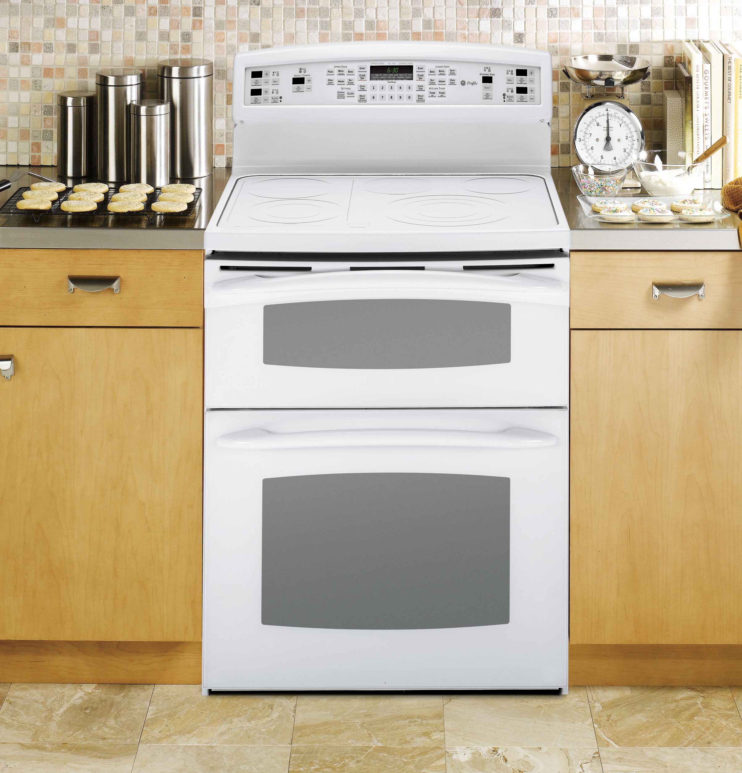 30" Free-Standing Double Oven Range PB978TPWW