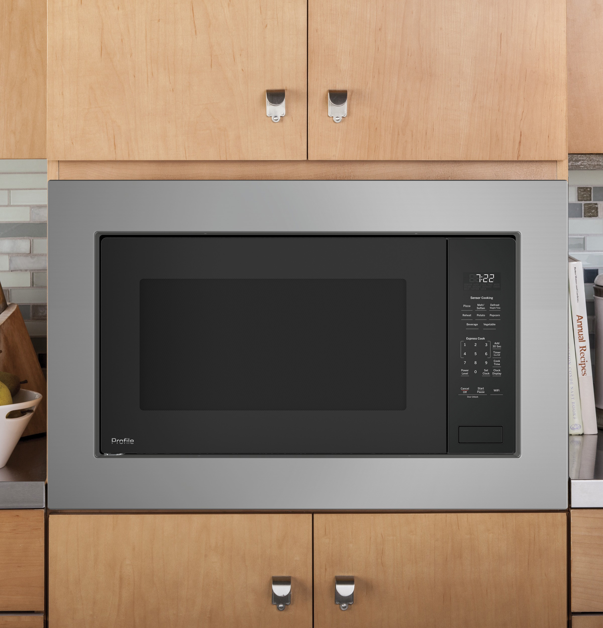 2.2 Cu. Ft. Built-In Sensor Microwave Oven PCWK22U1WDD