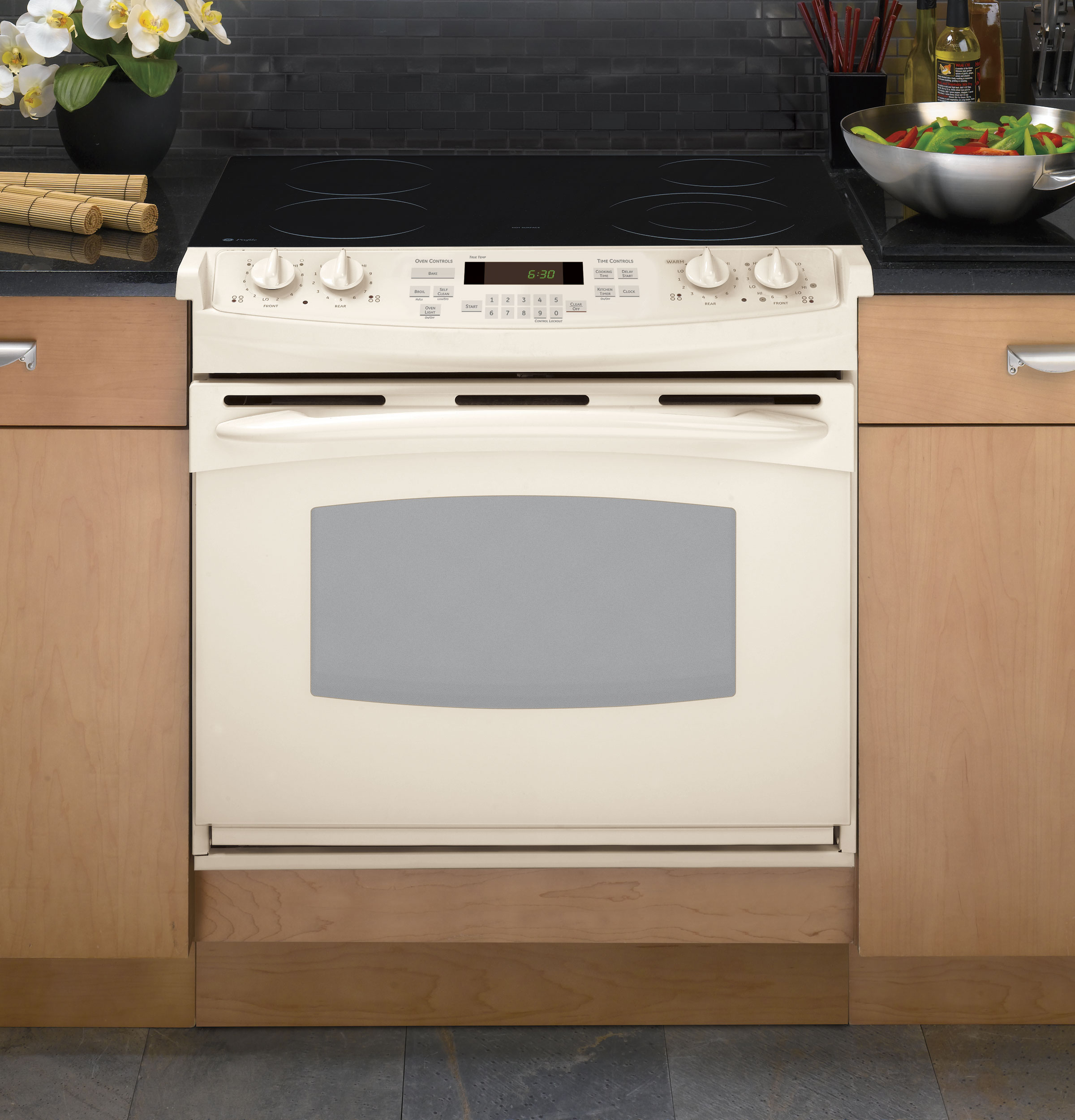 30" Drop-In Electric Range PD900DPCC