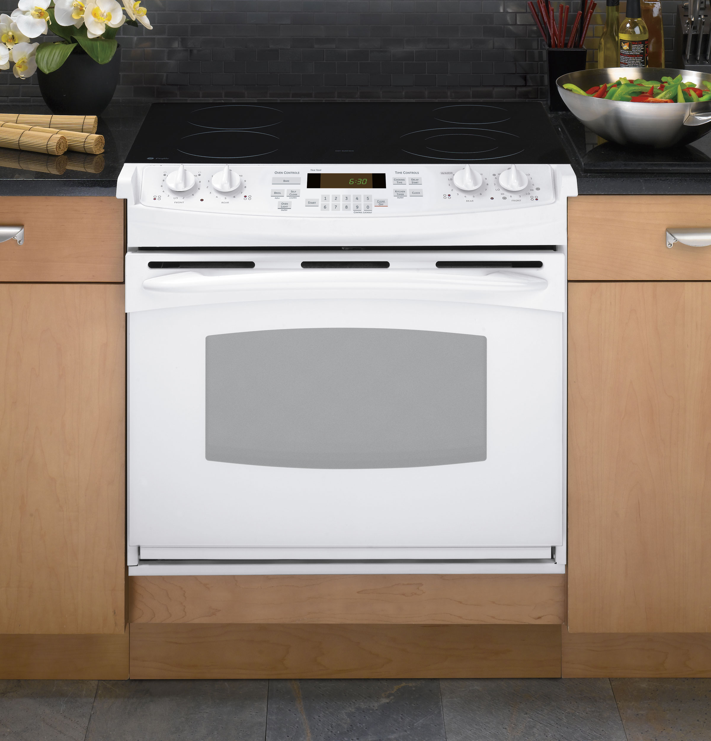 30" Drop-In Electric Range PD900DPWW