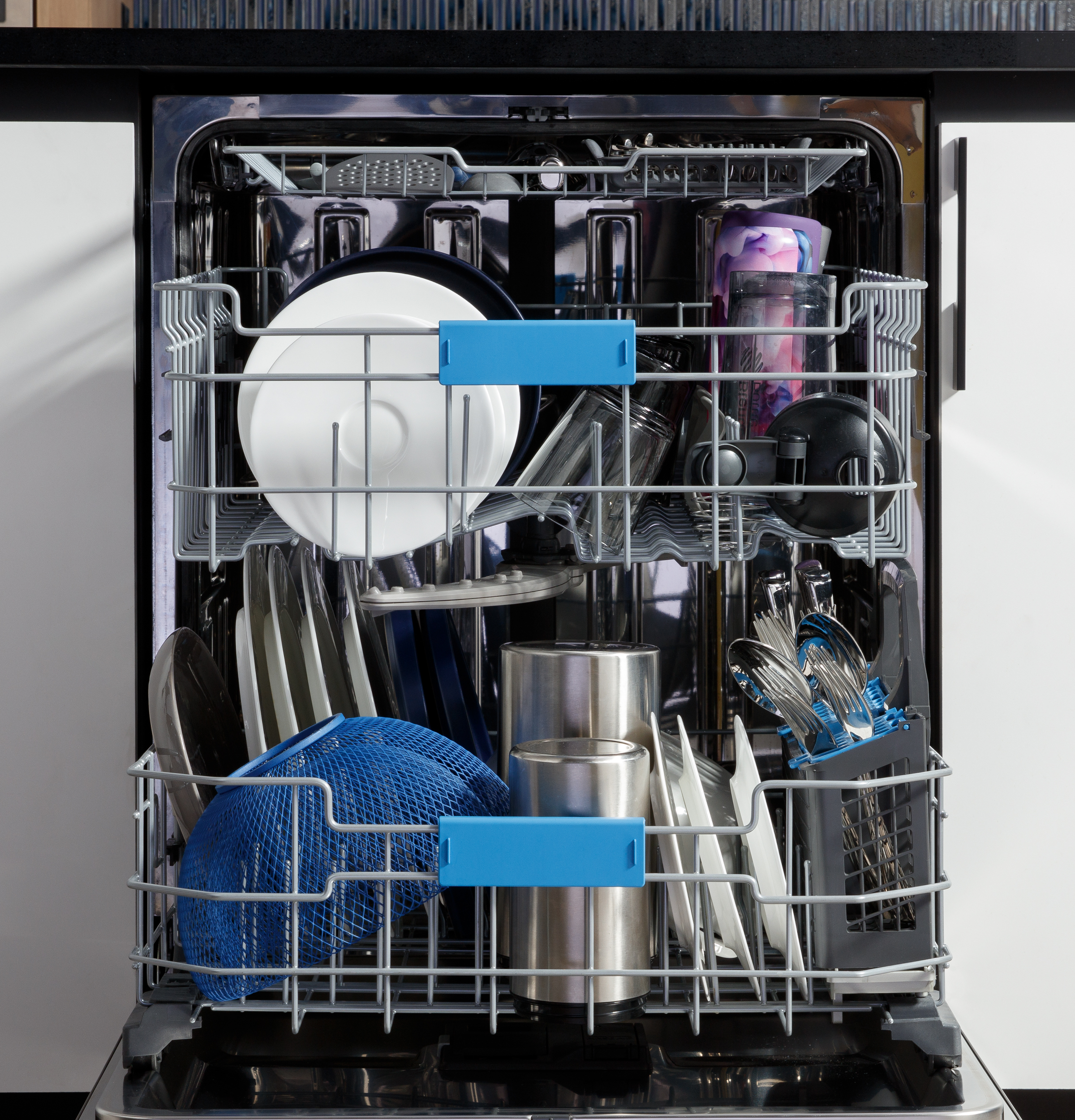 Fingerprint Resistant Top Control Stainless Interior Dishwasher with Microban Antimicrobial Technology PDP715SYVFS