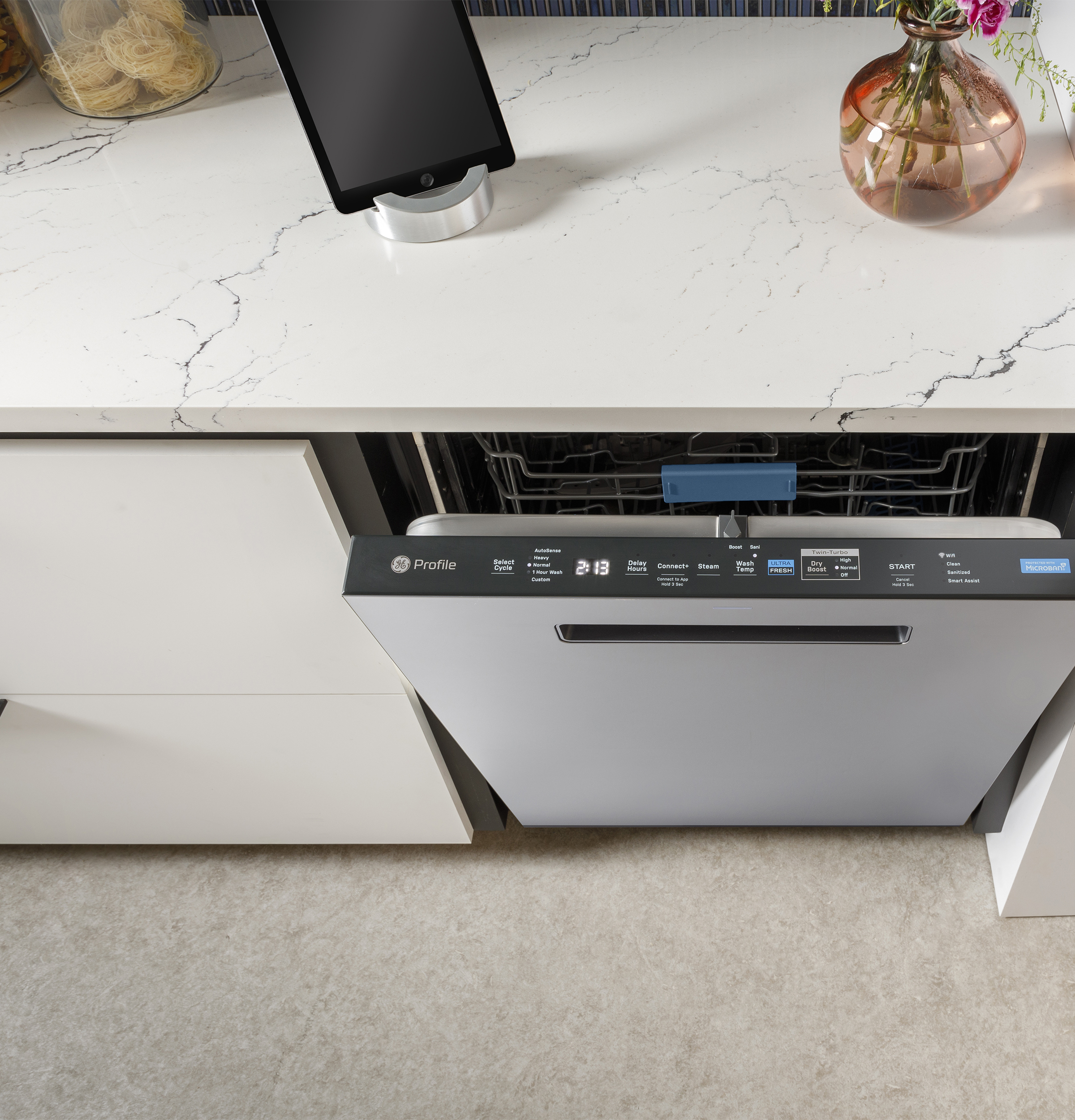 Smart UltraFresh System Dishwasher with Microban Antimicrobial Technology with Deep Clean Washing 3rd Rack, 39 dBA PDP795SYVFS