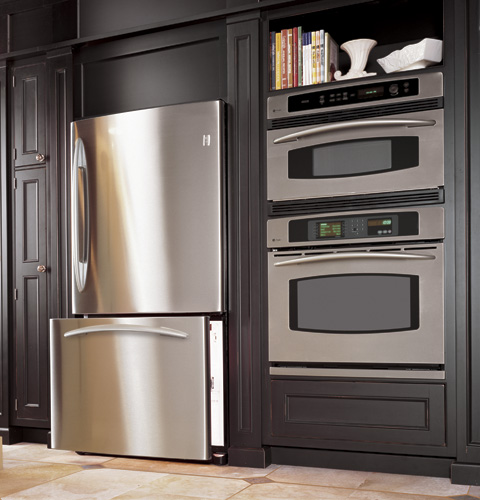 22.2 Cu. Ft. Bottom-Freezer Drawer Refrigerator with Internal Dispenser PDS22SISRSS