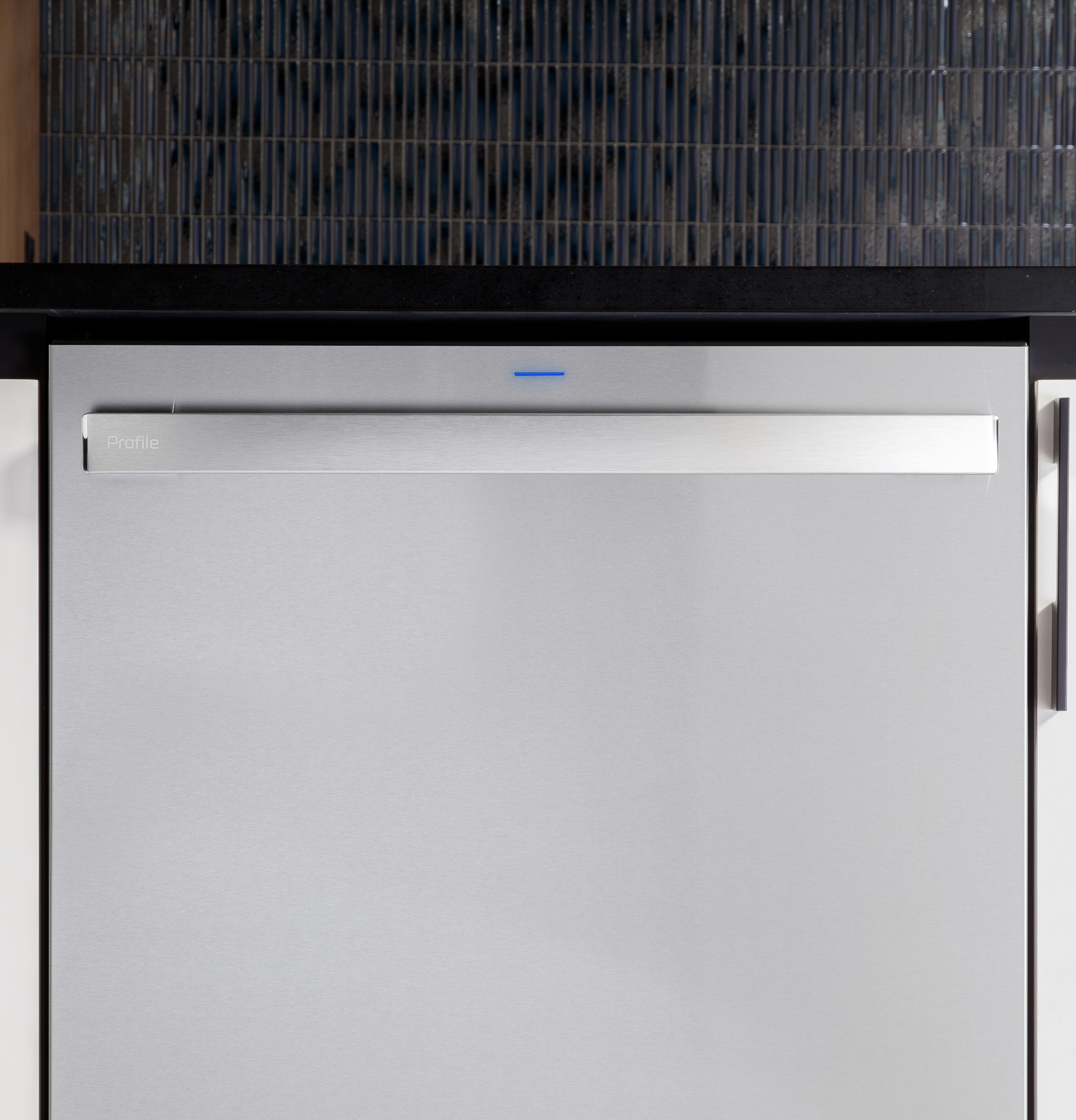 Fingerprint Resistant Top Control Stainless Interior Dishwasher with Microban Antimicrobial Technology PDT715SYVFS