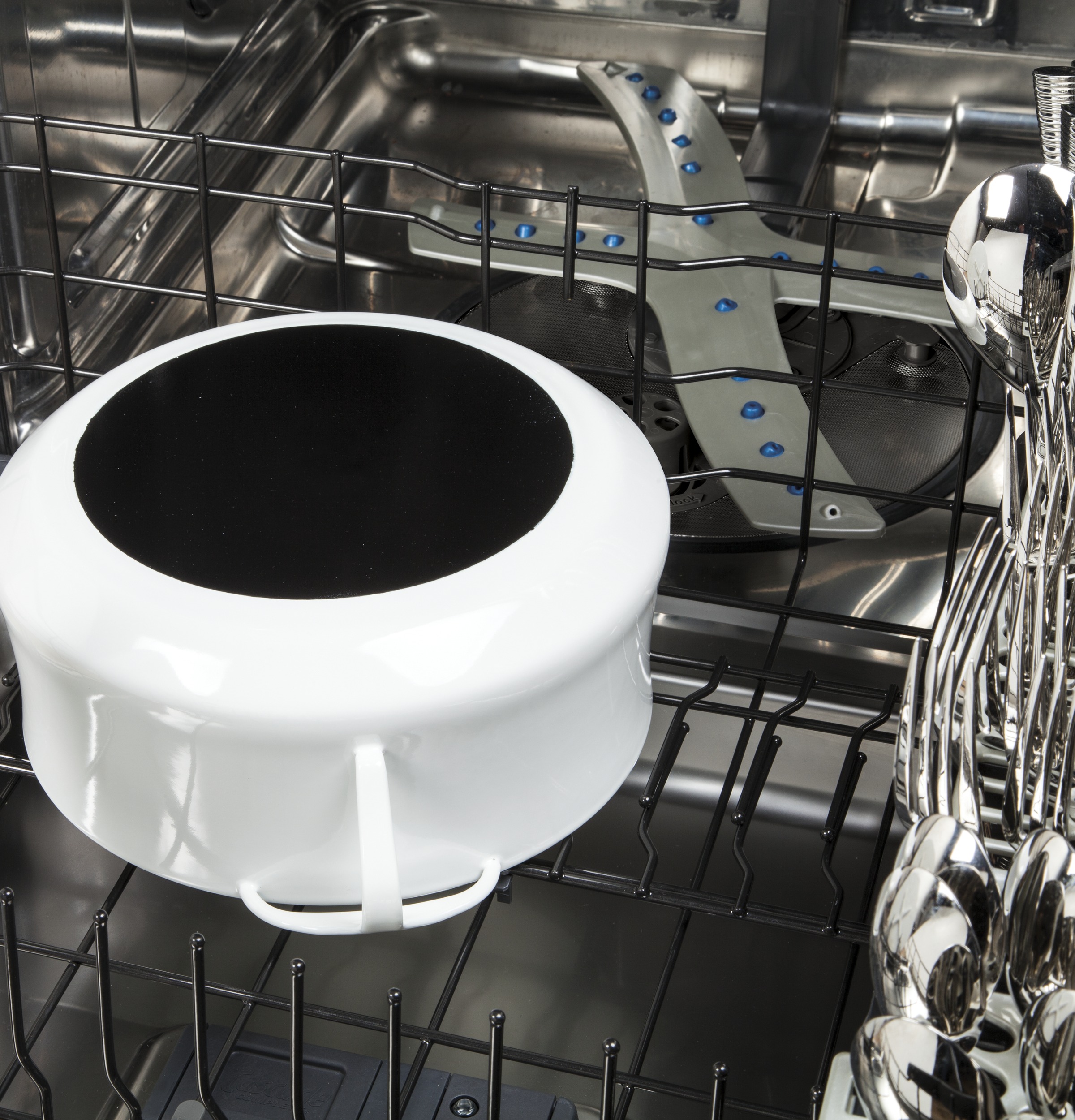 Series Stainless Steel Interior Dishwasher with Hidden Controls PDT750SMFES