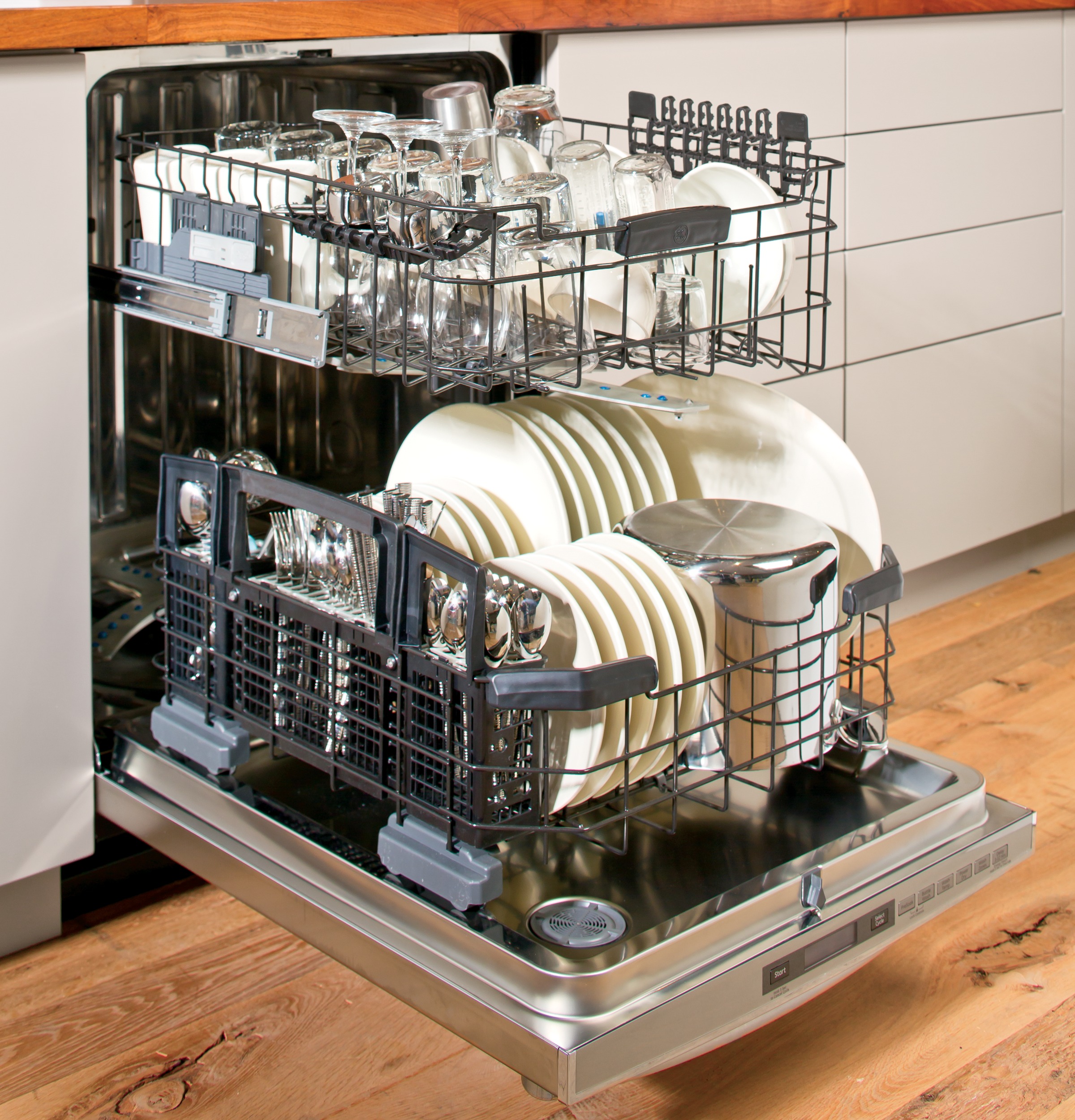 Series Stainless Steel Interior Dishwasher with Hidden Controls PDT750SMFES