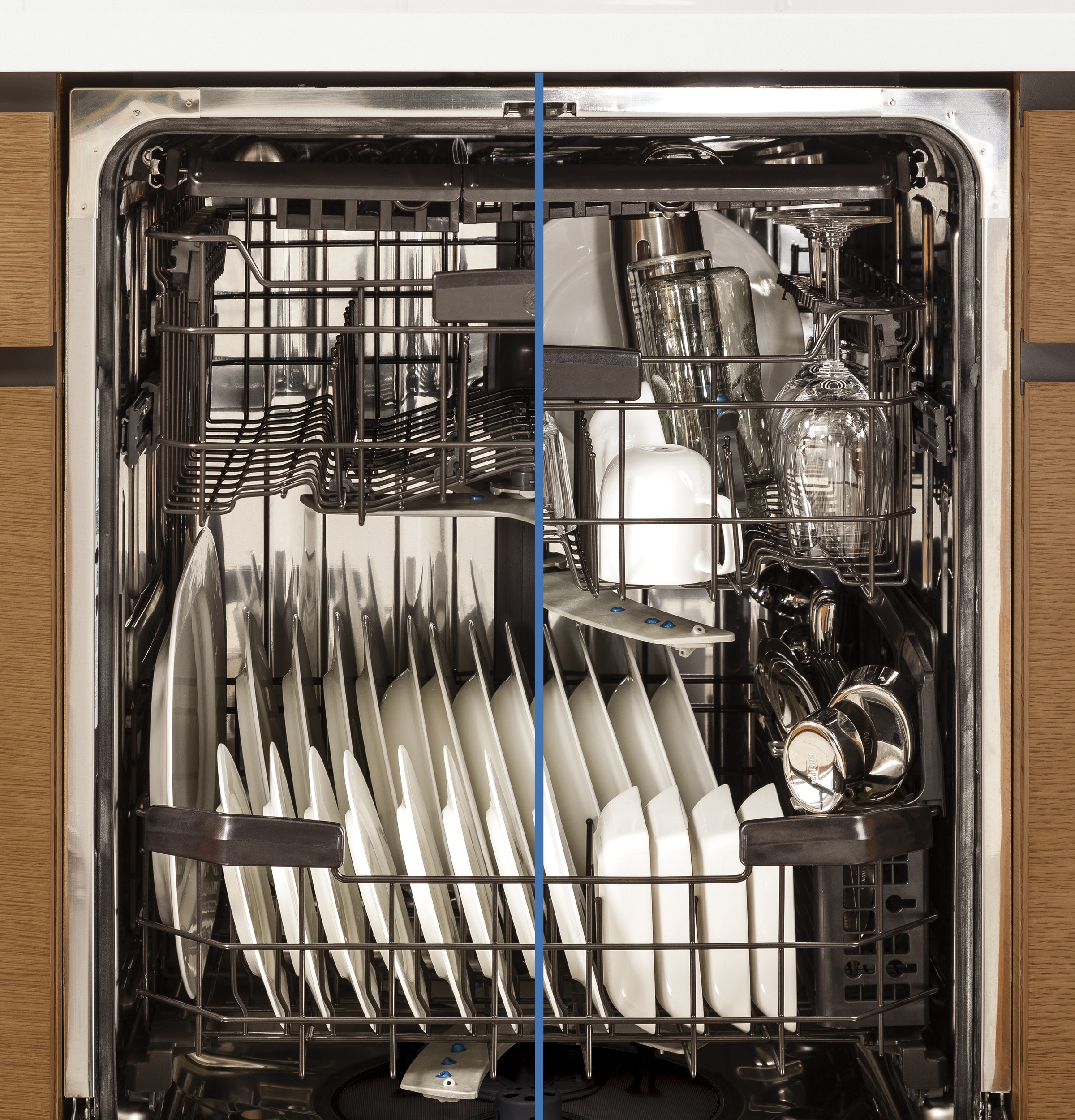 Series Stainless Steel Interior Dishwasher with Hidden Controls PDT760SSFSS