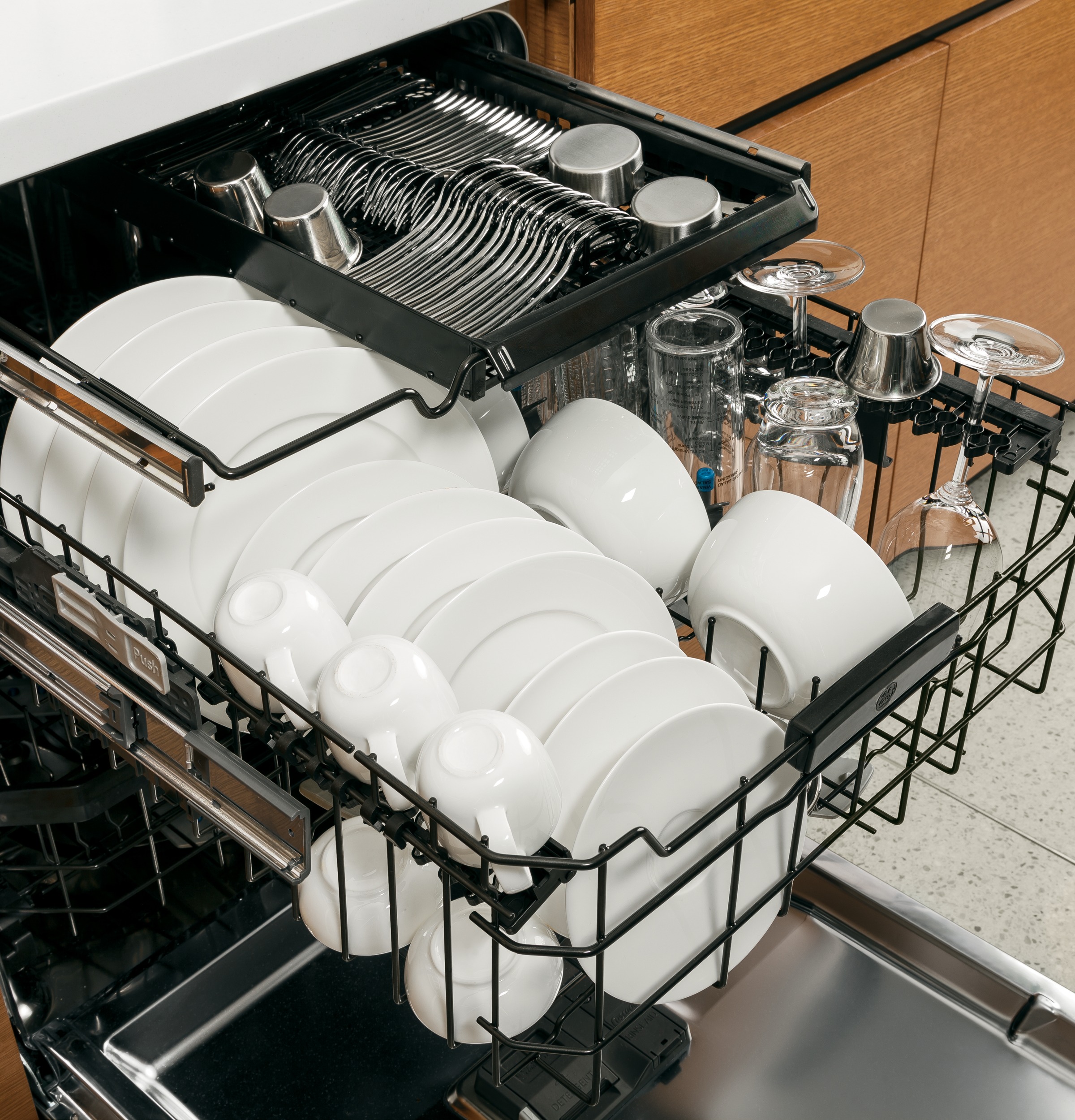 Series Stainless Steel Interior Dishwasher with Hidden Controls PDT760SSFSS