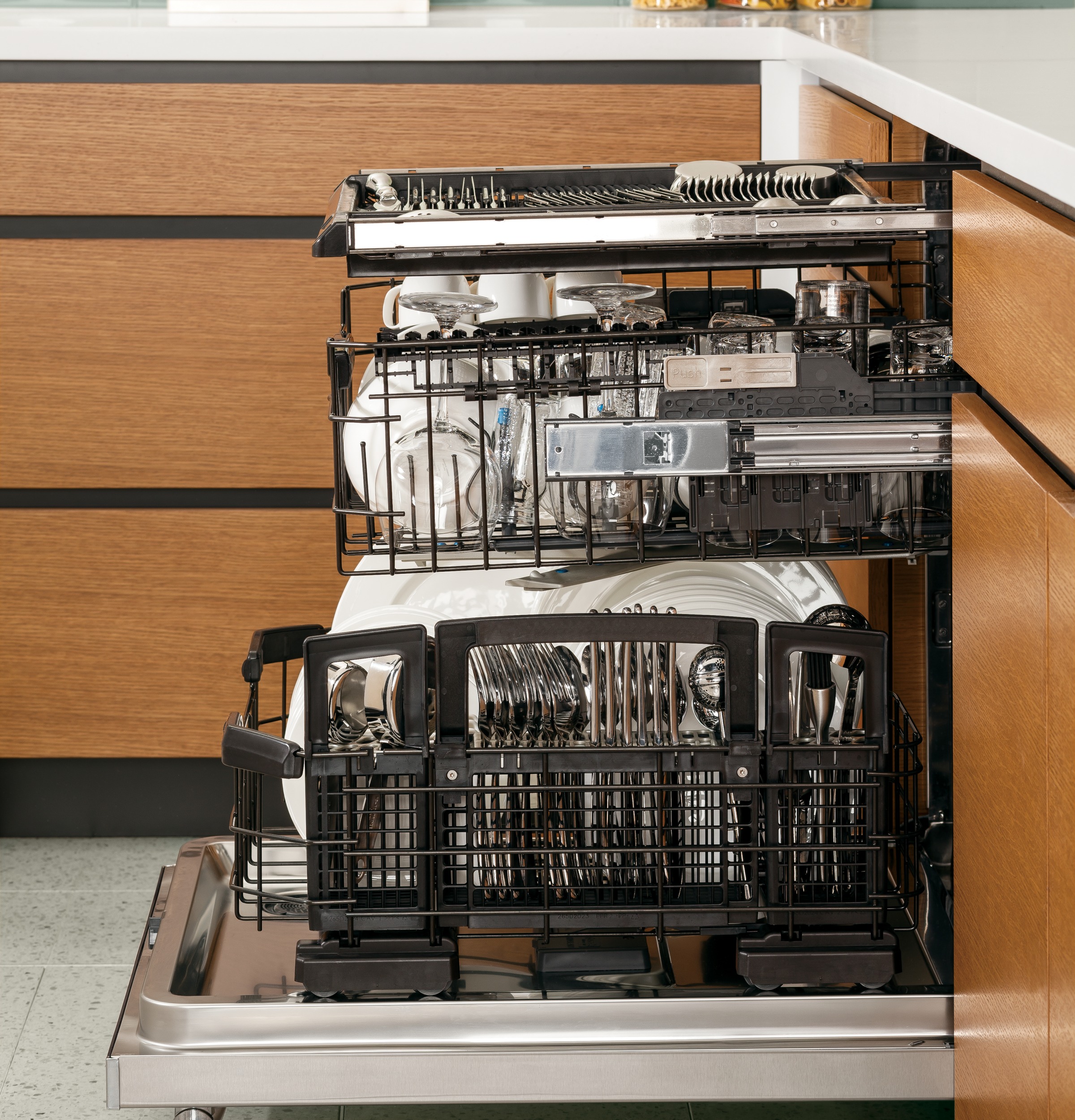 Series Stainless Steel Interior Dishwasher with Hidden Controls PDT760SSFSS