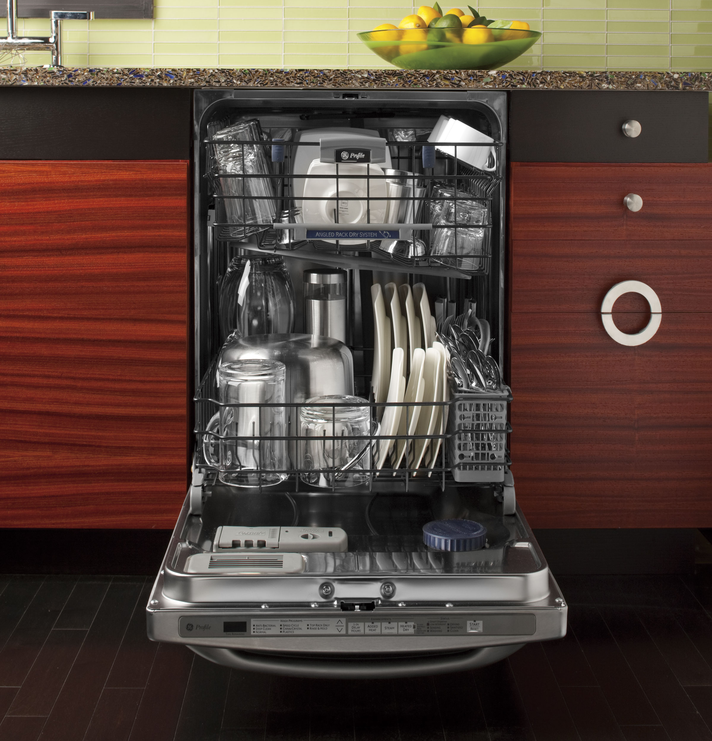 Dishwasher with SmartDispense Technology PDWT580RSS