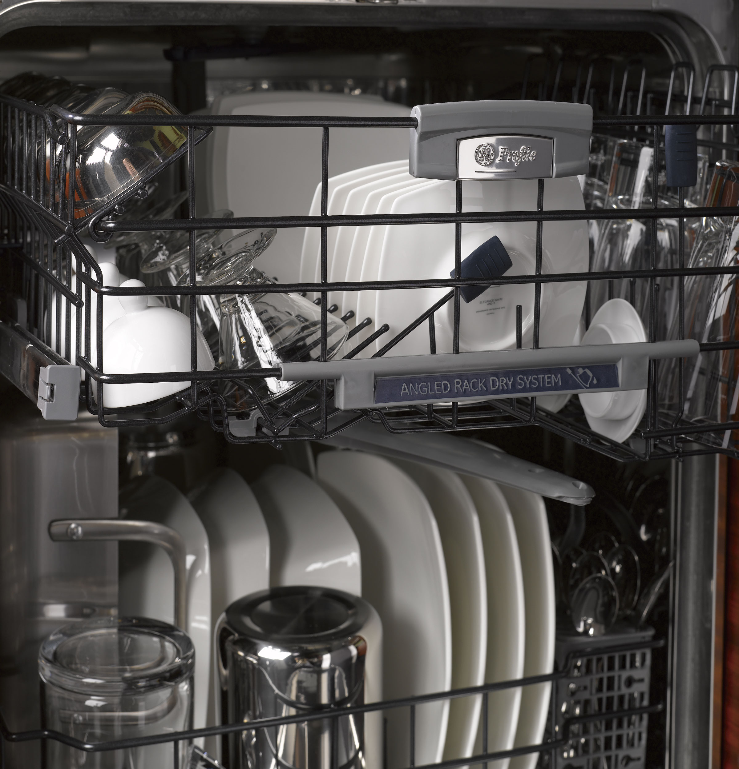 Dishwasher with SmartDispense Technology PDWT580RSS