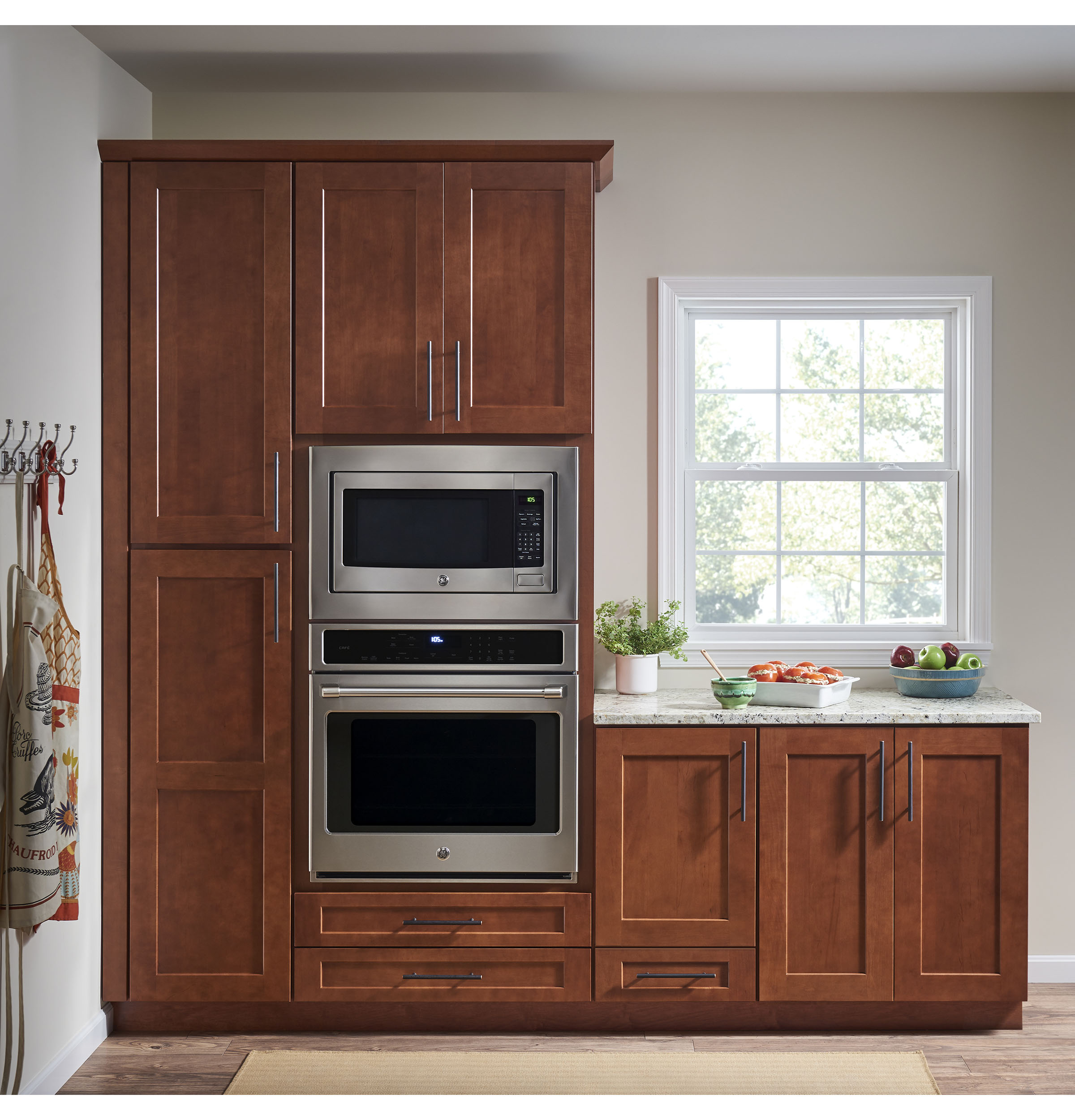 Series 2.2 Cu. Ft. Countertop Microwave Oven PEB7226SFSS