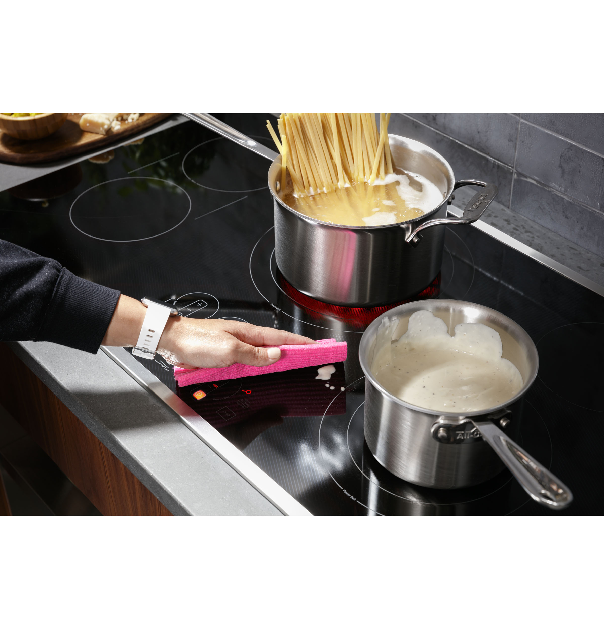 30" Built-In Touch Control Electric Cooktop PEP9030DTBB