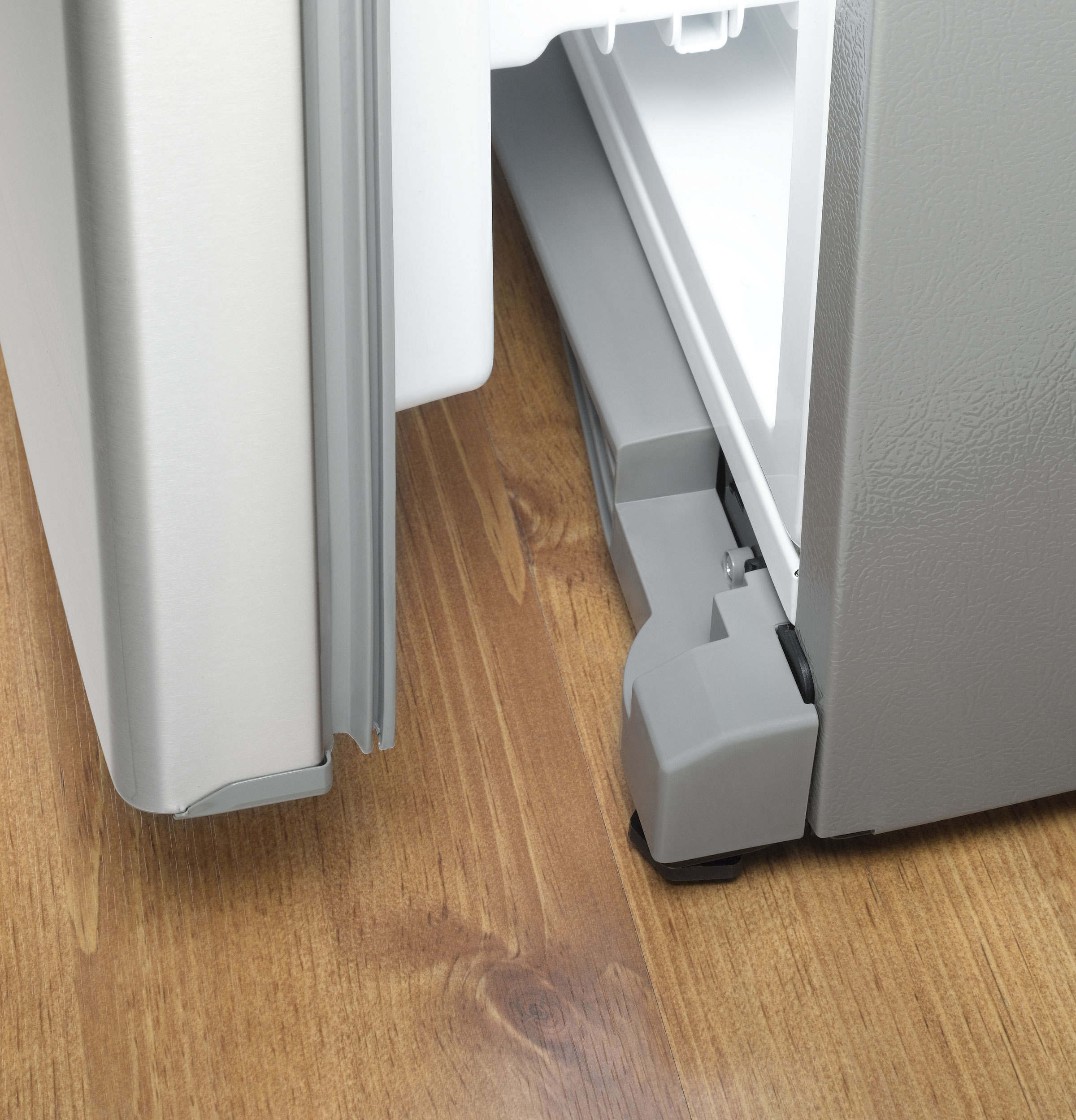 Series 20.7 Cu. Ft. Counter-Depth French-Door Refrigerator with Icemaker PFCS1NFCSS