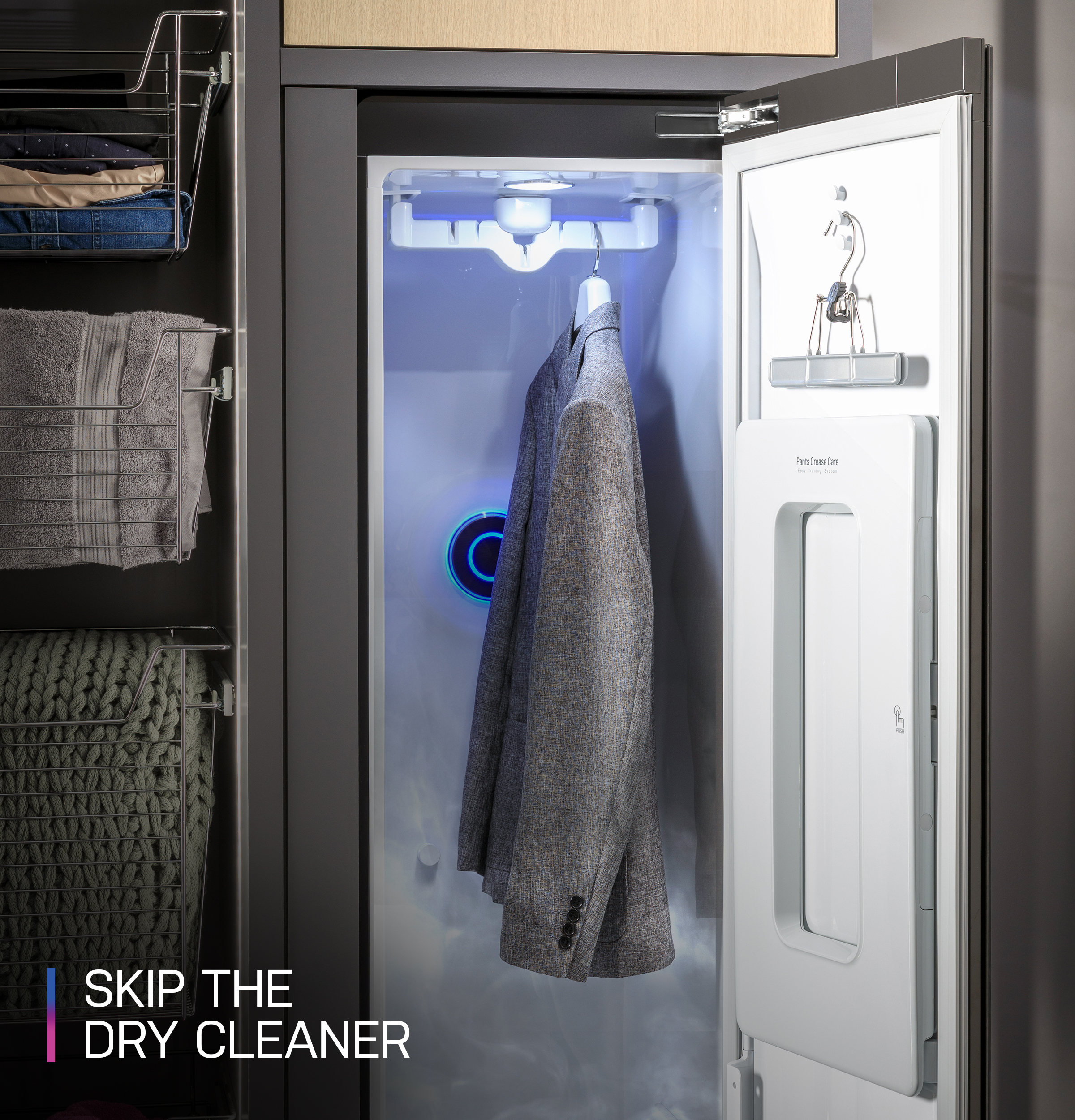 Steam Closet with Fabric Refresh PFH18HSPVMC