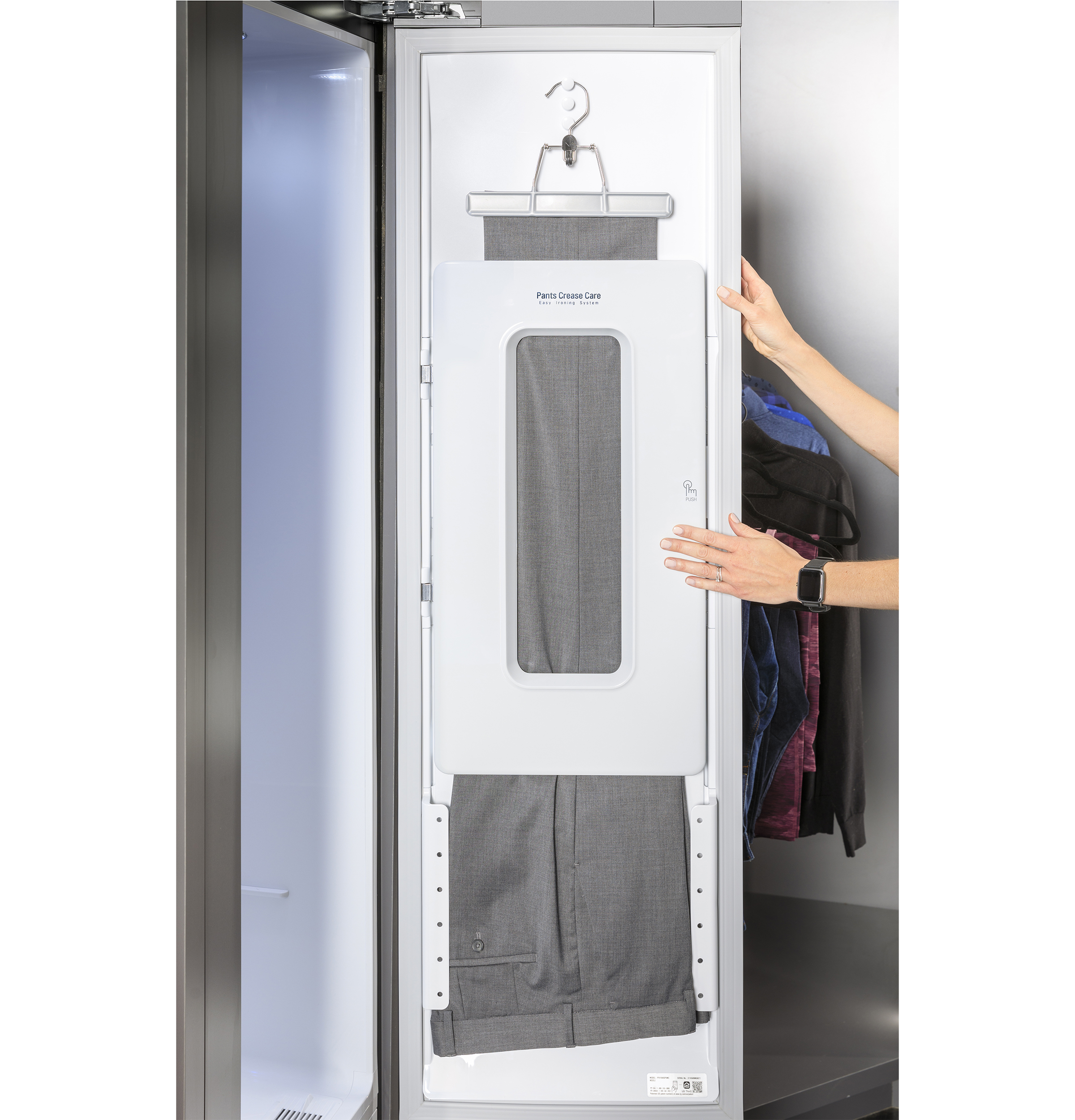 Steam Closet with Fabric Refresh PFH18HSPVMC
