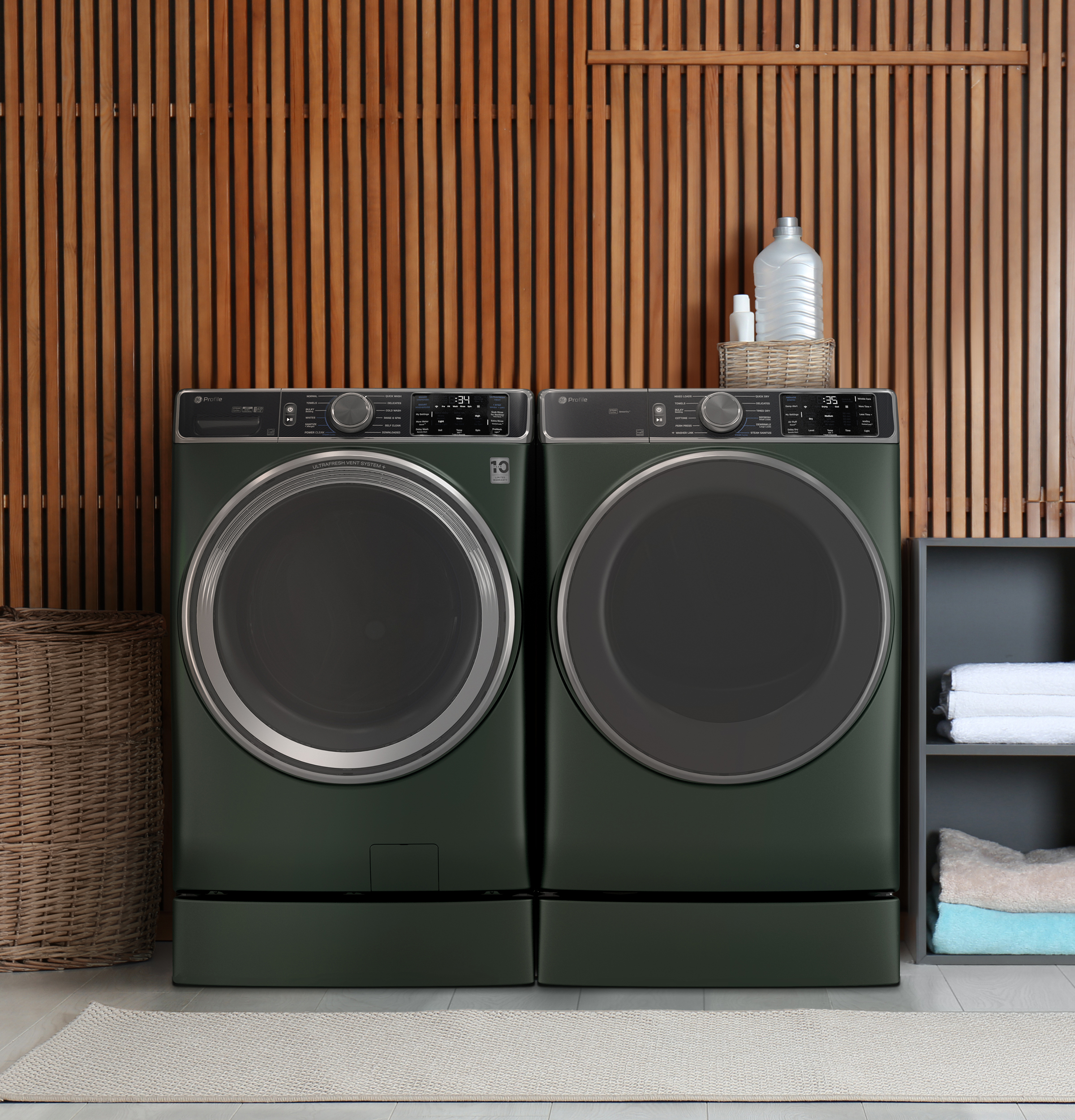 5.5 cu. ft. Capacity Smart Front Load Steam Washer with UltraFresh Vent System+ and Smart Wash & Smart Rinse PFW955SPWGN