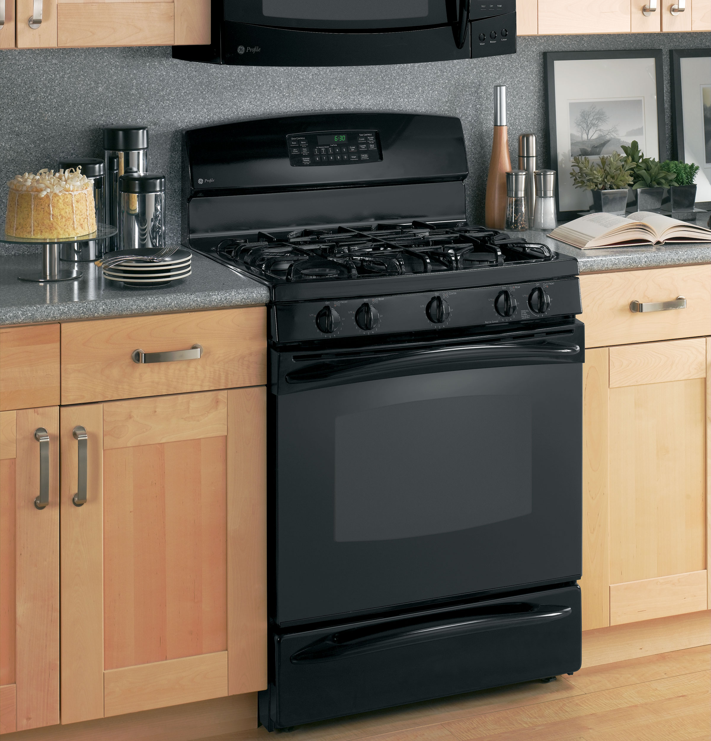 30" Free-Standing Self Clean Gas Range with Warming Drawer PGB908DEMBB