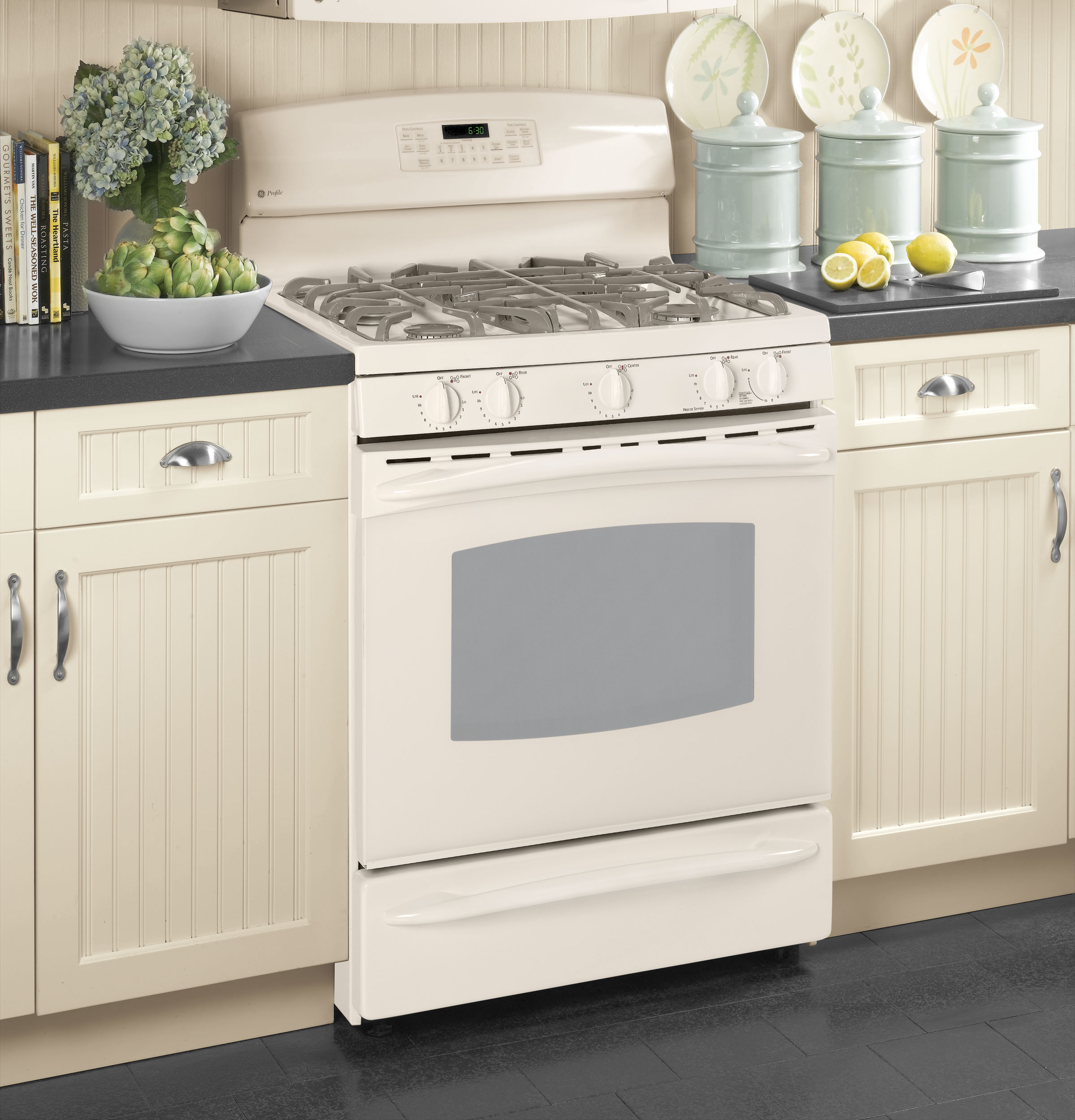 30" Free-Standing Self Clean Gas Range with Warming Drawer PGB908DEMCC