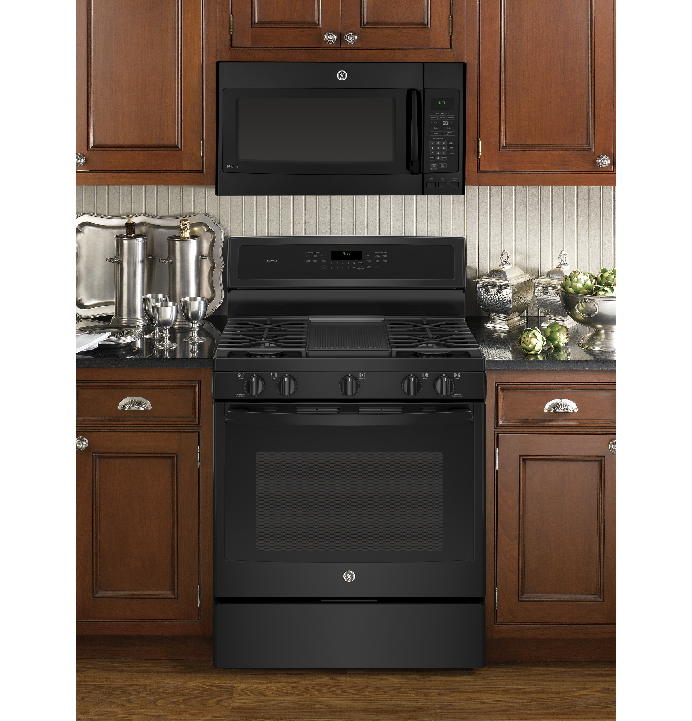 Series 30" Free-Standing Gas Convection Range PGB911DEJBB