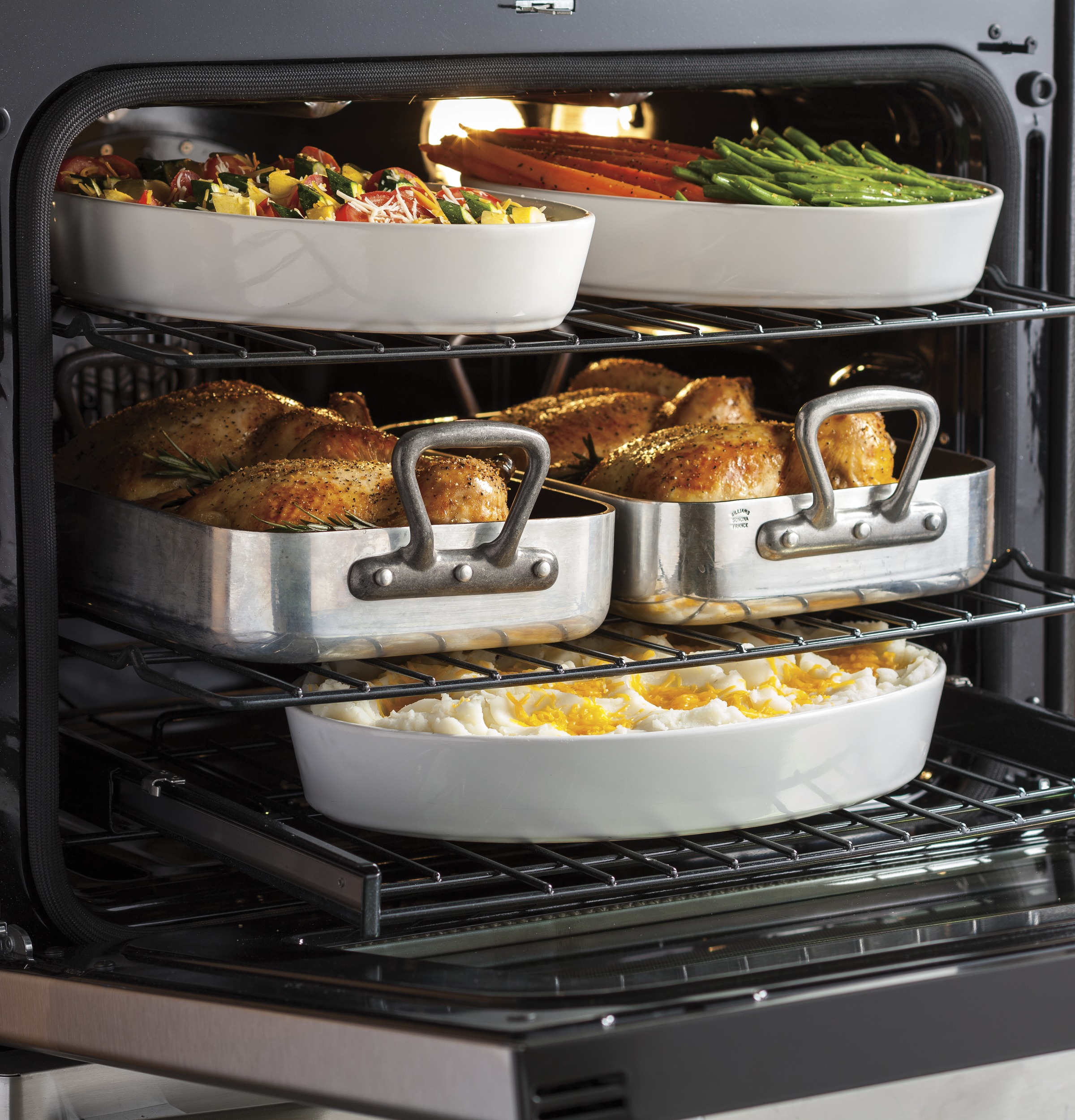 30" Free-Standing Gas Convection Range PGB930SEJSS