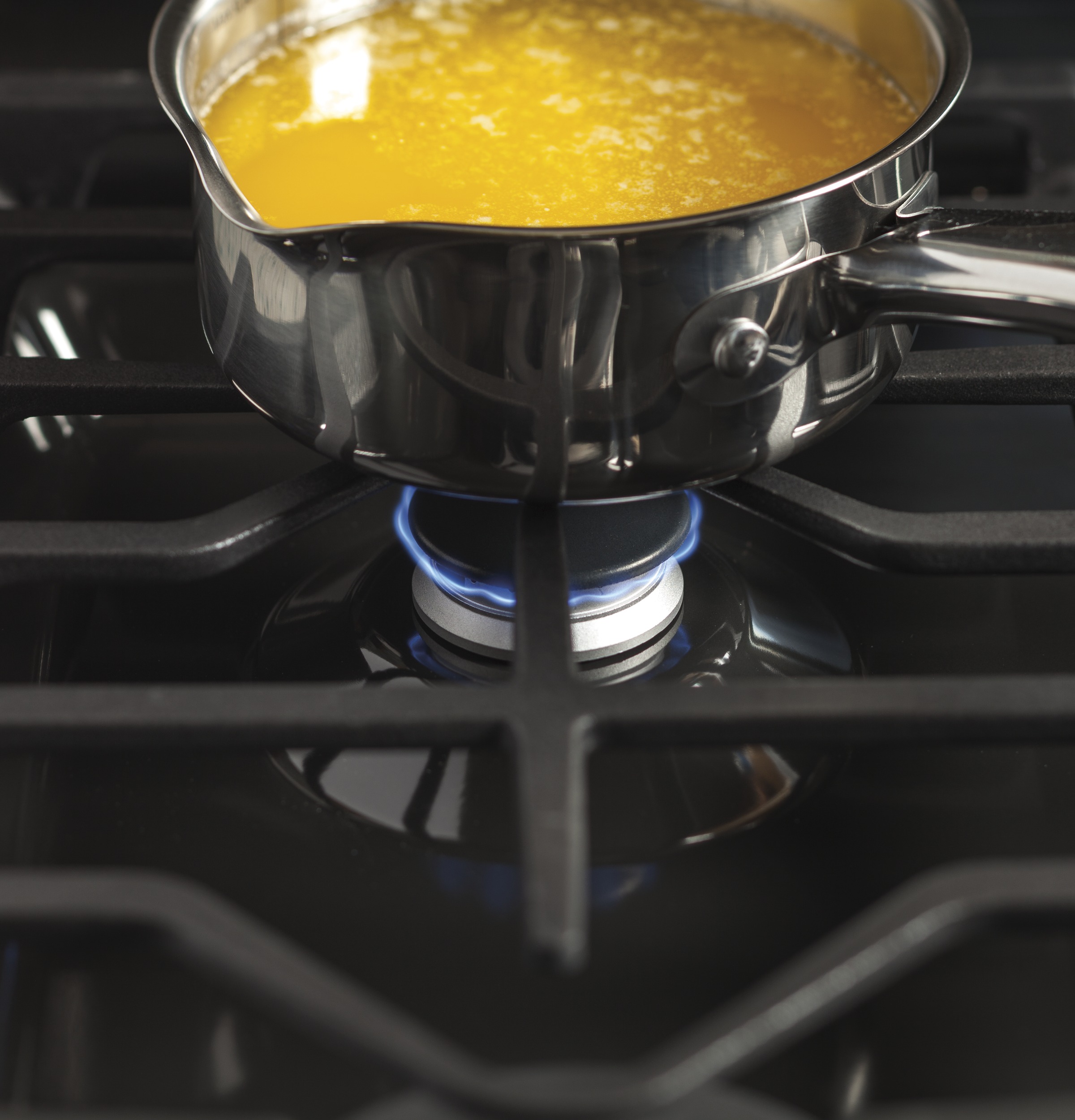 30" Smart Free-Standing Gas Convection Range with Warming Drawer PGB940SEJSS