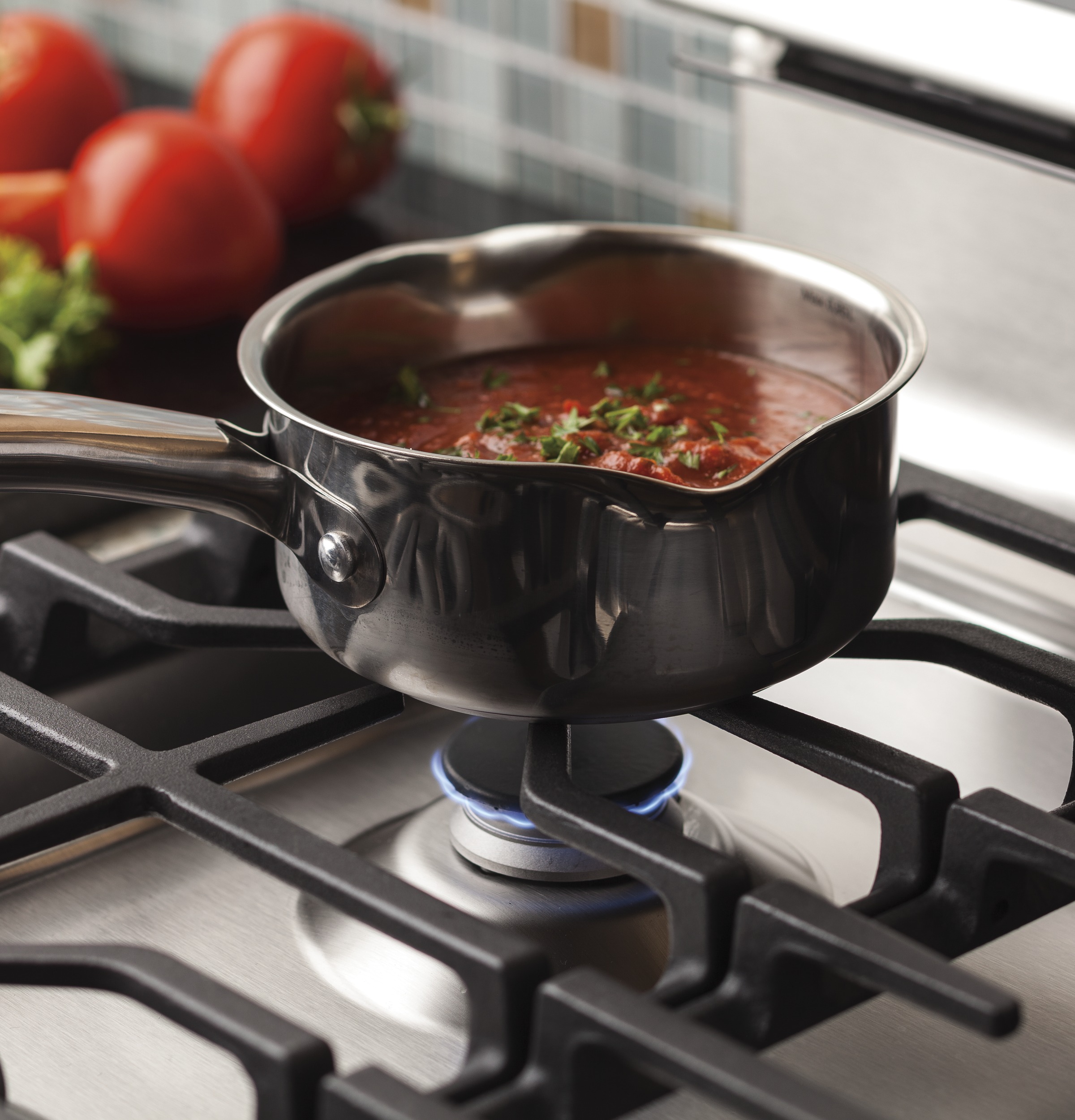 Series 30" Free-Standing Gas Convection Range with Warming Drawer PGB940ZEJSS