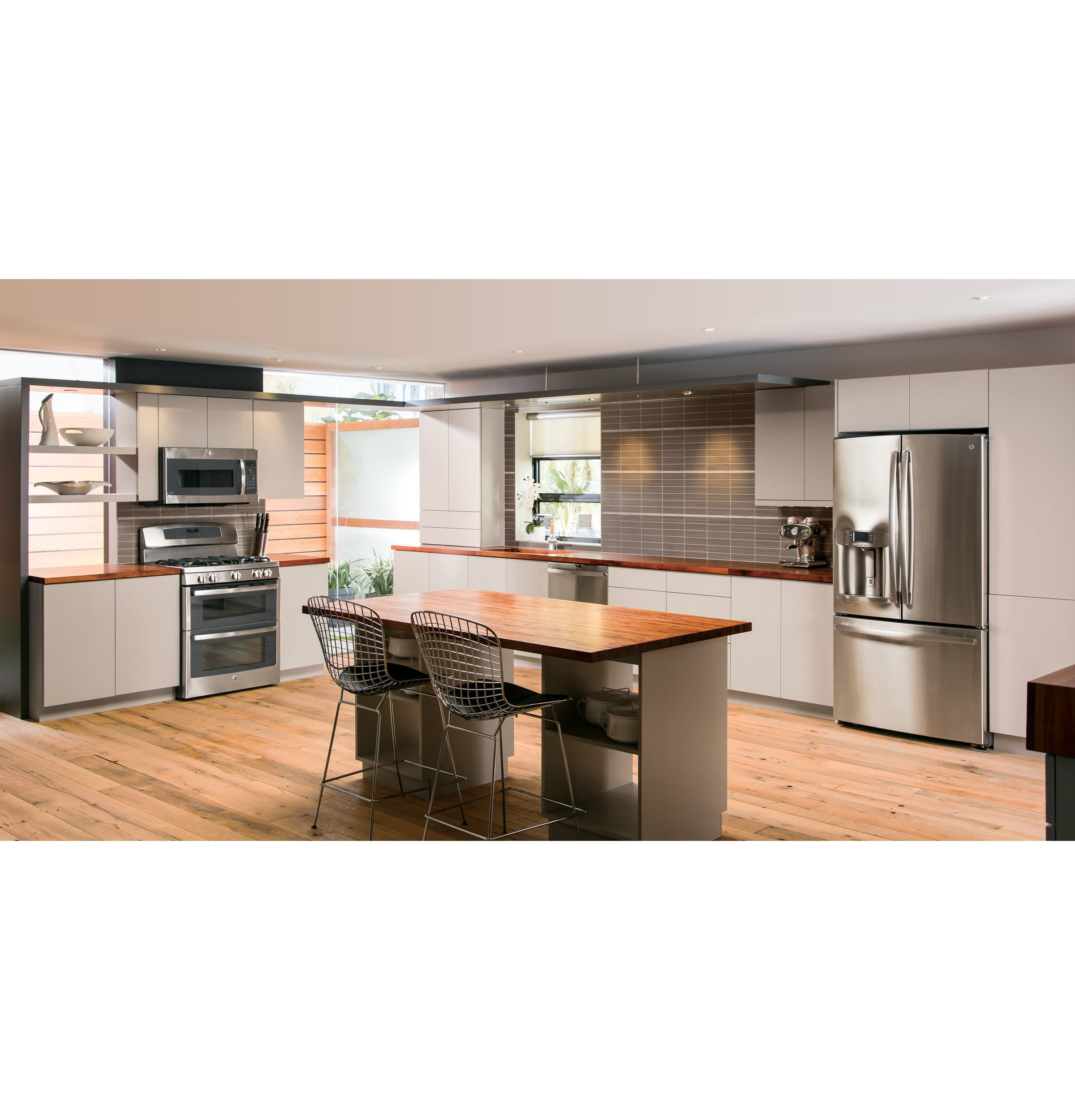 Series 30" Free-Standing Gas Double Oven with Convection Range PGB950SEFSS